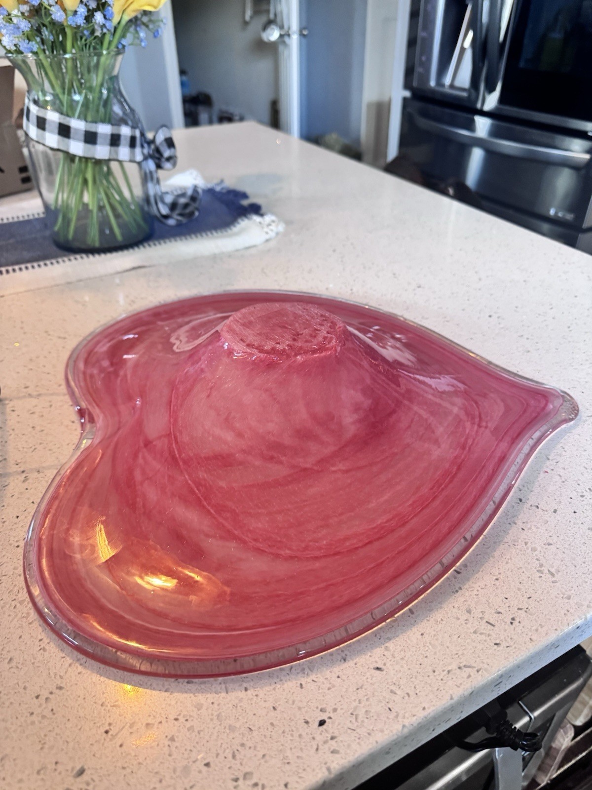 Large 16” Hand Blown Pink/Red Swirl Heart Art Glass Bowl Murano Style Centerpiec