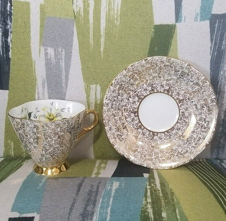 Windsor Bone China Tea Cup and Saucer Gold Dogwood Pattern Made In England