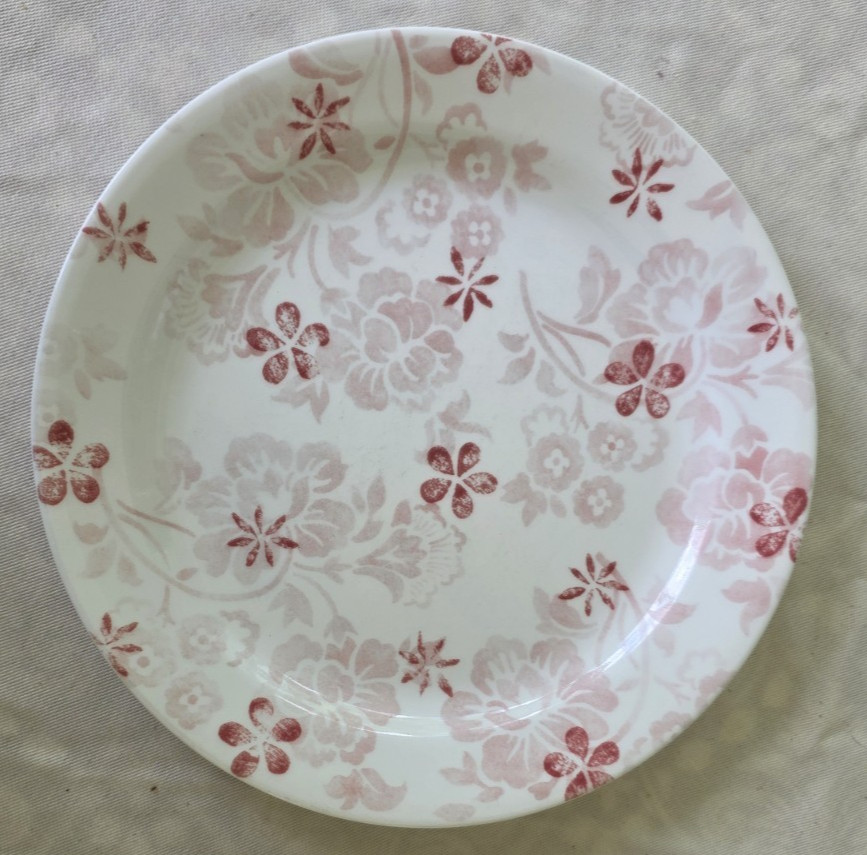 Corelle 9 in. Pink Floral Design Salad/Dessert Plates Pattern Unknown USA Set 4