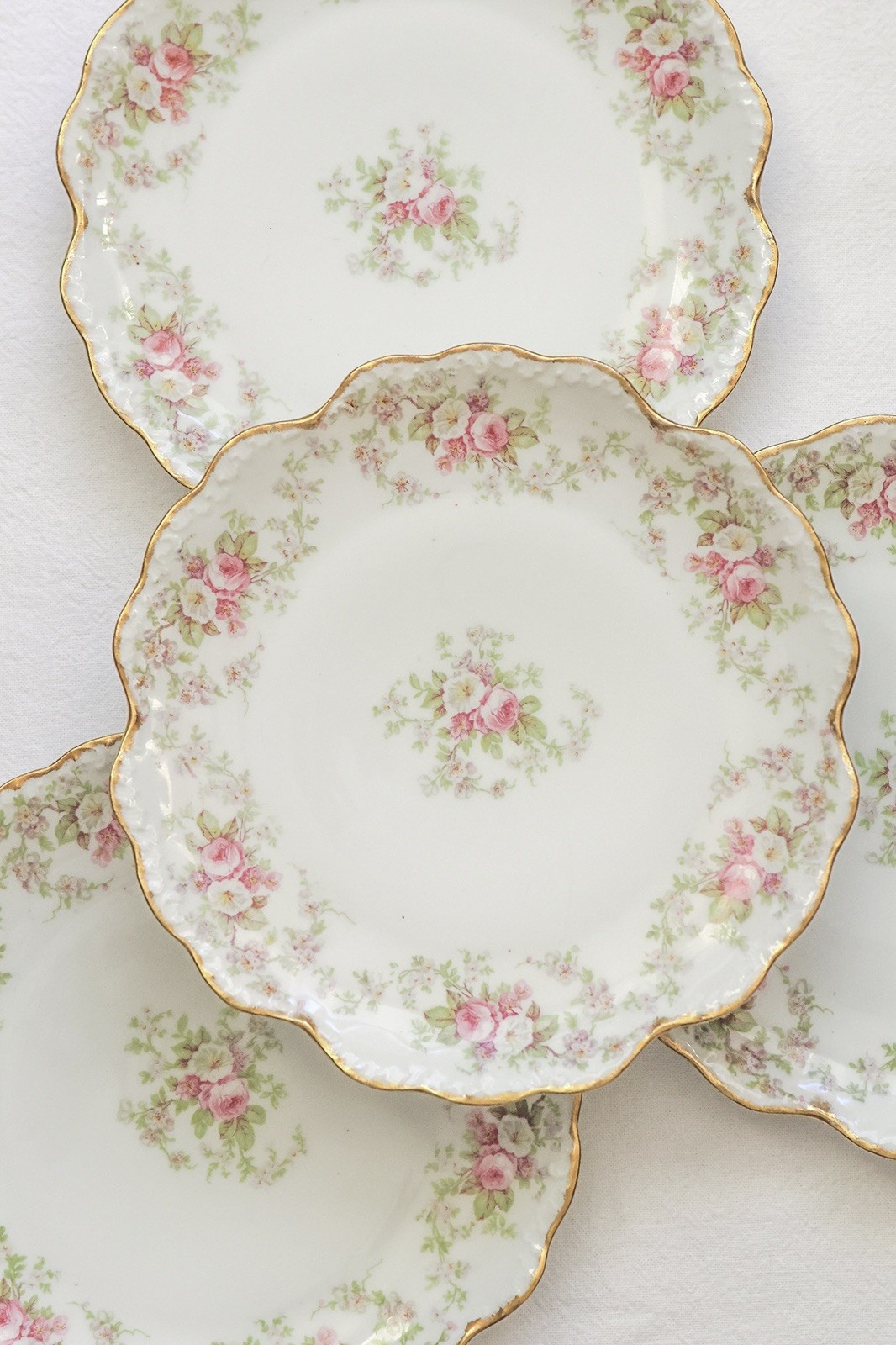 Set of 4 VTG Elite Limoges Plates France Pink White Porcelain Gold Trim 8.25”