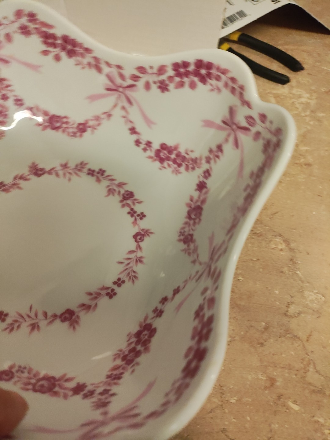 Hutschenreuther “Maria Theresa Burgundy Serving Bowl