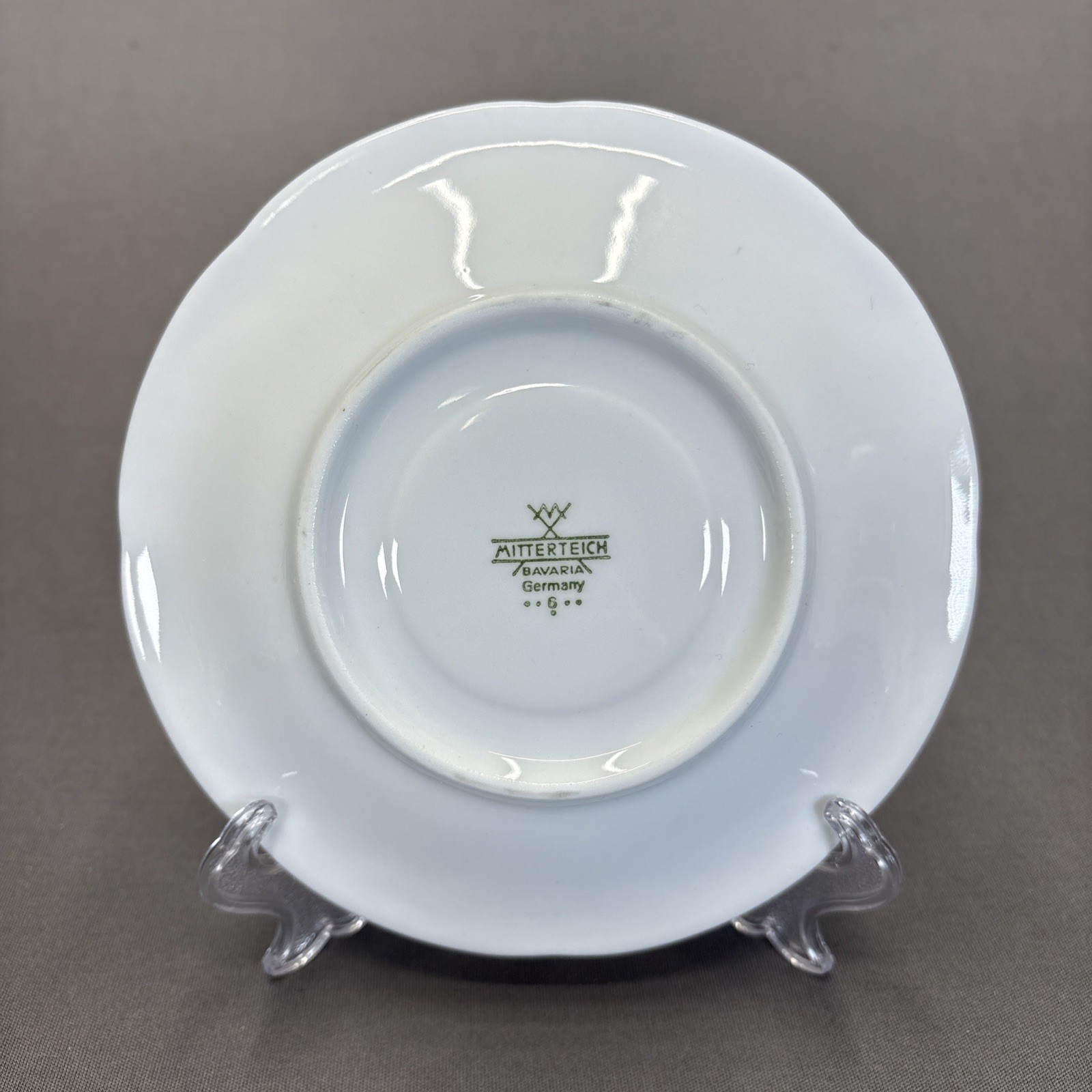 Mitterteich Bavaria Cup and Saucer Set of 4 Gold Trim Verge Embossed Scrolls