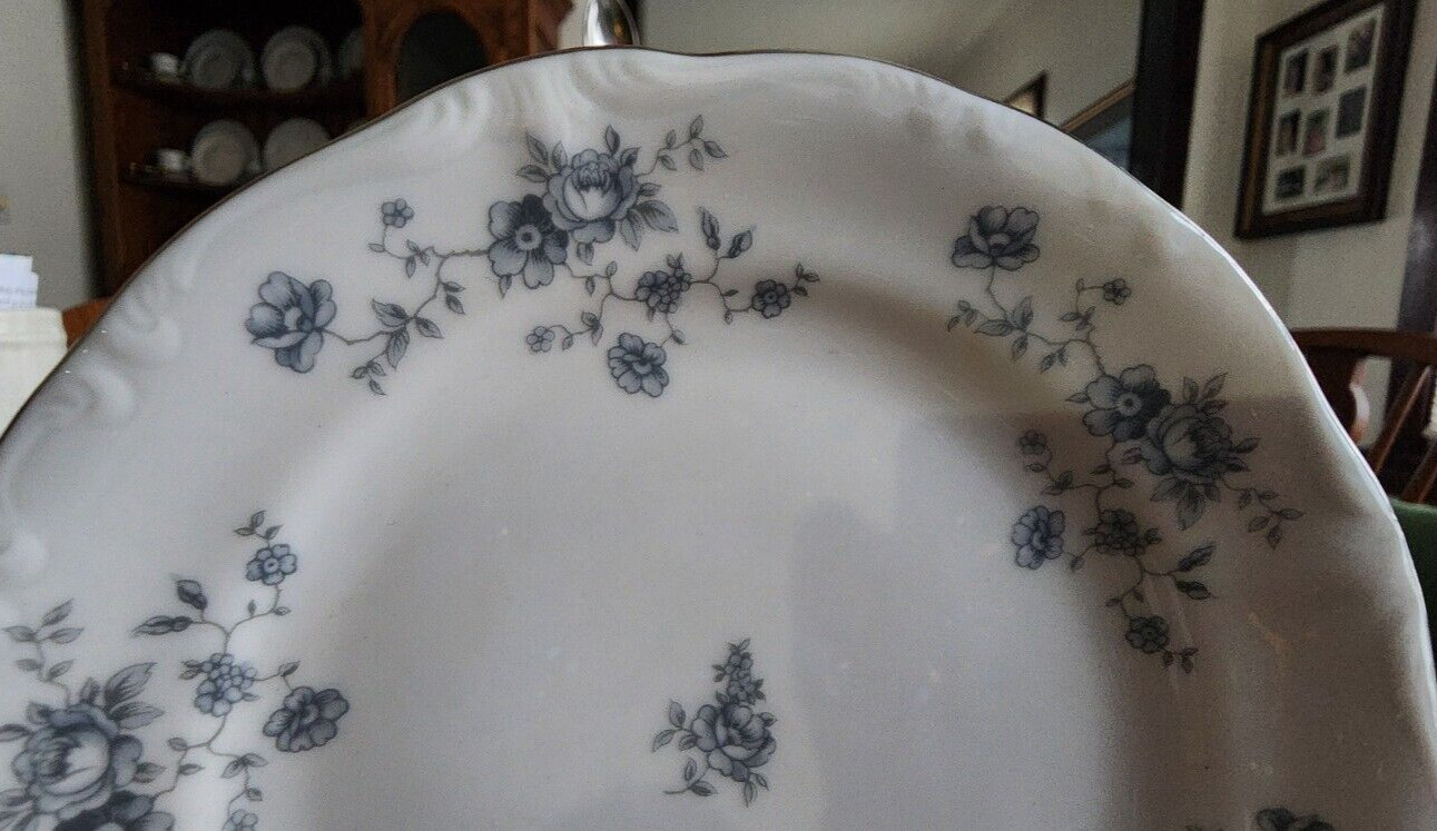 Blue Garland Dessert Bread Plates 6″ (pairs) Johann Haviland White Blue Platinum