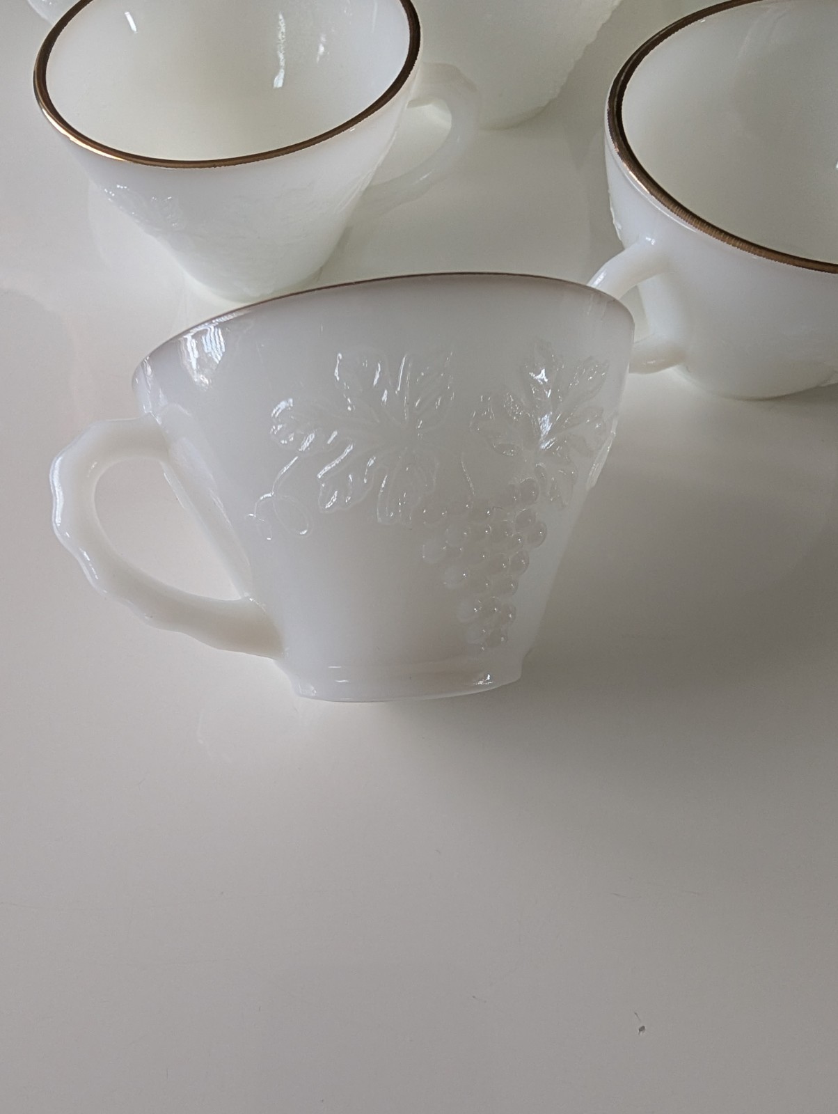 Vtg Anchor Hocking Milk Glass Punch Bowl White Opaque Grapevine Leaf 12 Cups …