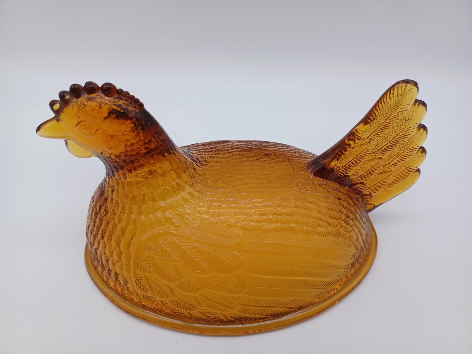 Vintage 1960s Indiana Glass Amber 7″ Hen on Nest – Beaded Edge – No Flaws
