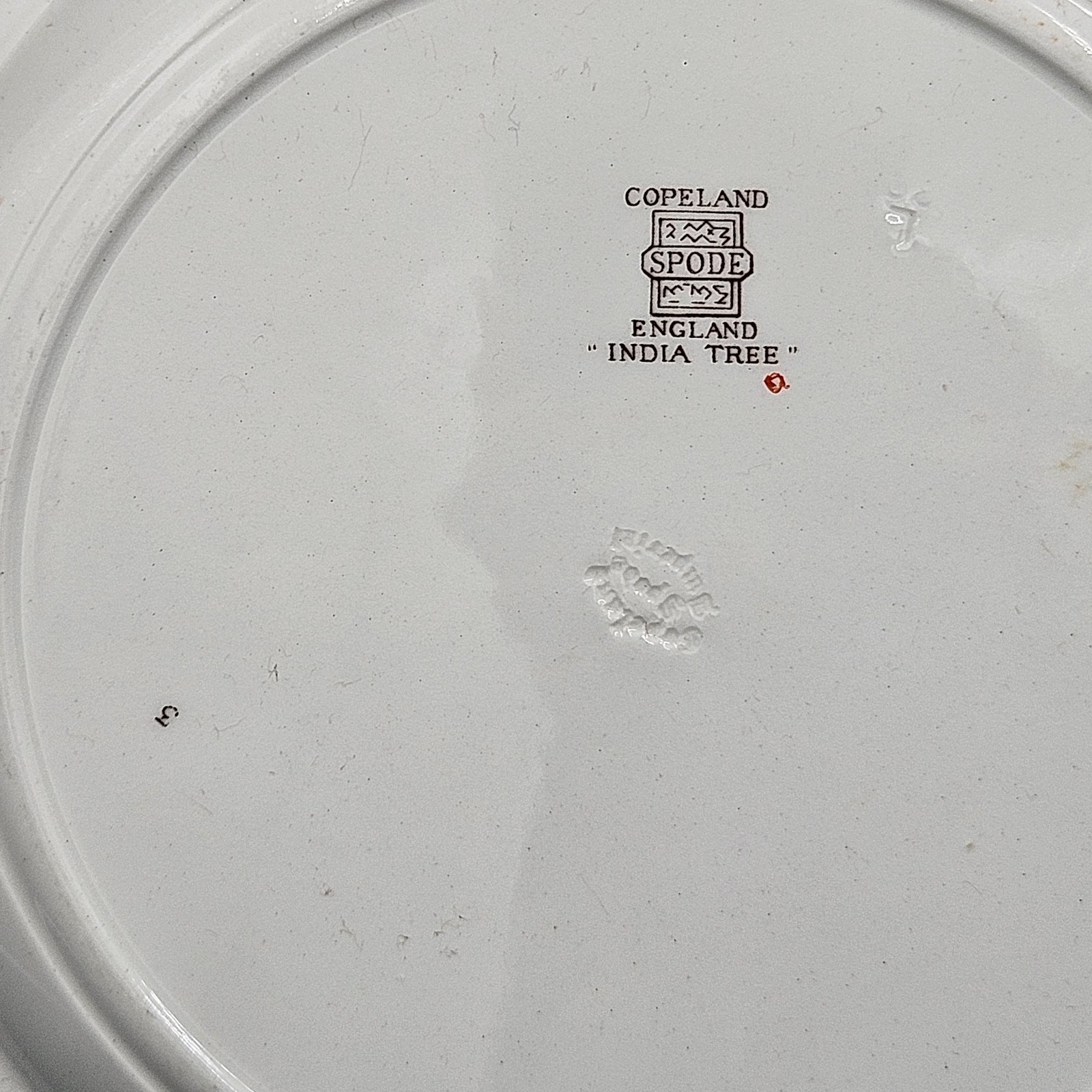 Copeland Spode England Indian Tree (Orange Rust, Scallop, Red Trim ) 10-3/8 Inch