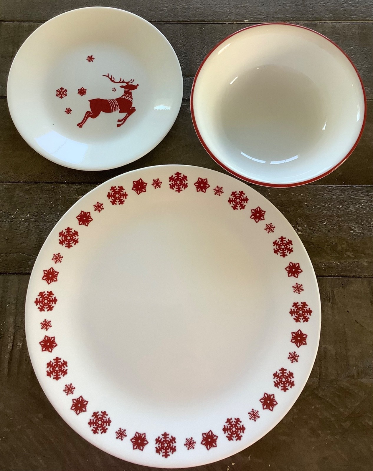 12 Pcs Corelle Corning RUDOLPH Reindeer, Snowflake 4 Placesettings—Plates, Bowls