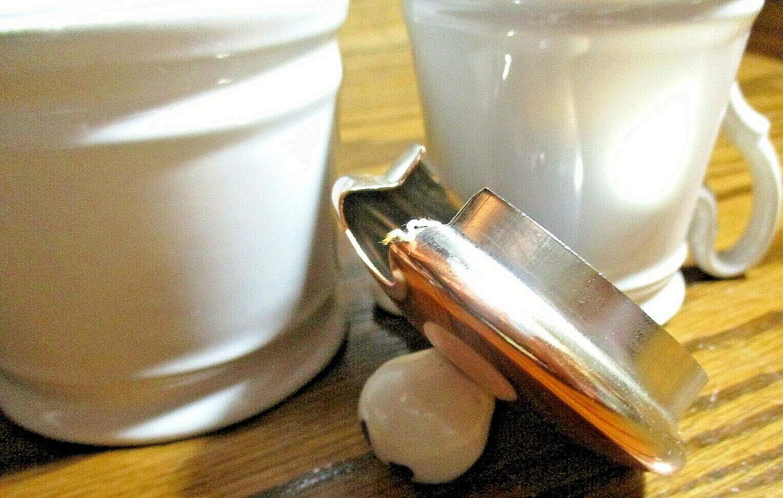 White Creamer & Sugar Bowl w/Copper-Tone Lid Vintage Original Farmhouse M25