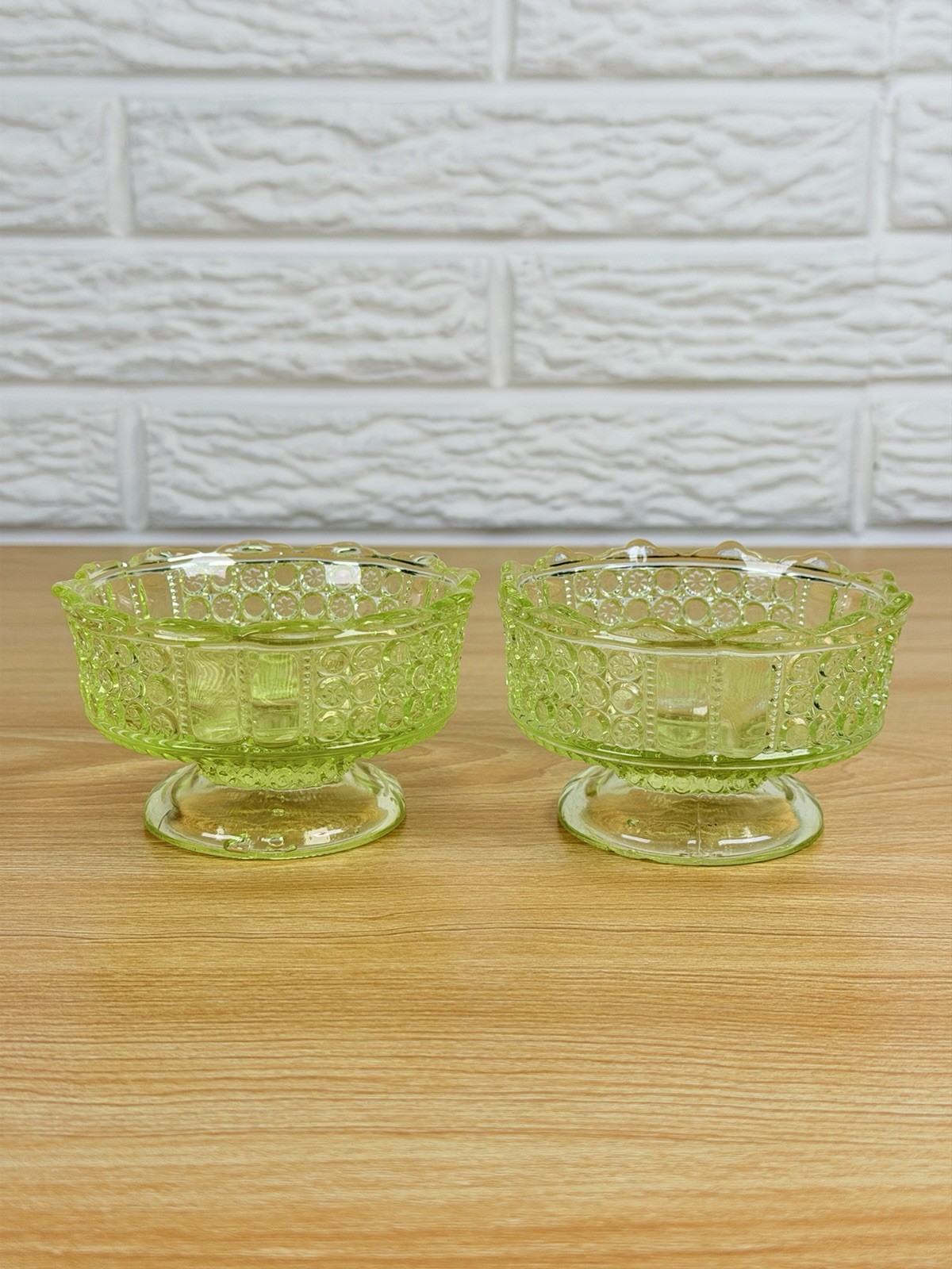 EAPG 1885 Richards Hartley Uranium Vaseline Daisy Button Three Panel Berry Bowls
