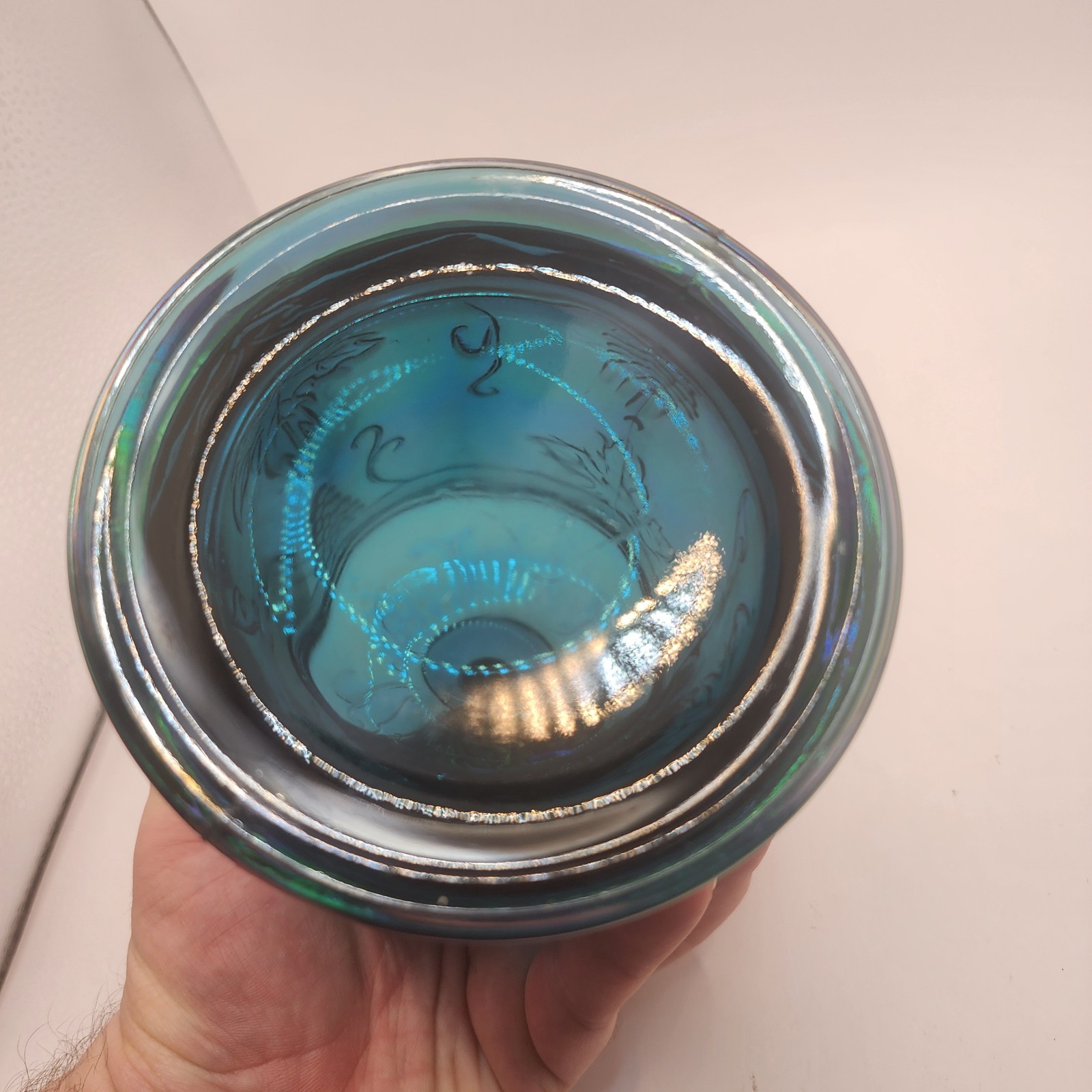 VTG INDIANA GLASS CARNIVAL GRAPE PATTERN BLUE IRIDESCENT 7.25″ TALL