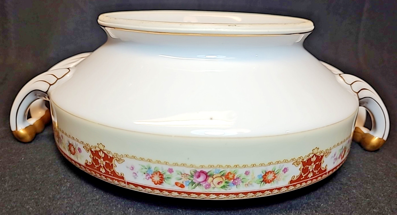 Regal China Lafayette 8″ Covered Casserole w/ Handles – Made in Occupied Japan