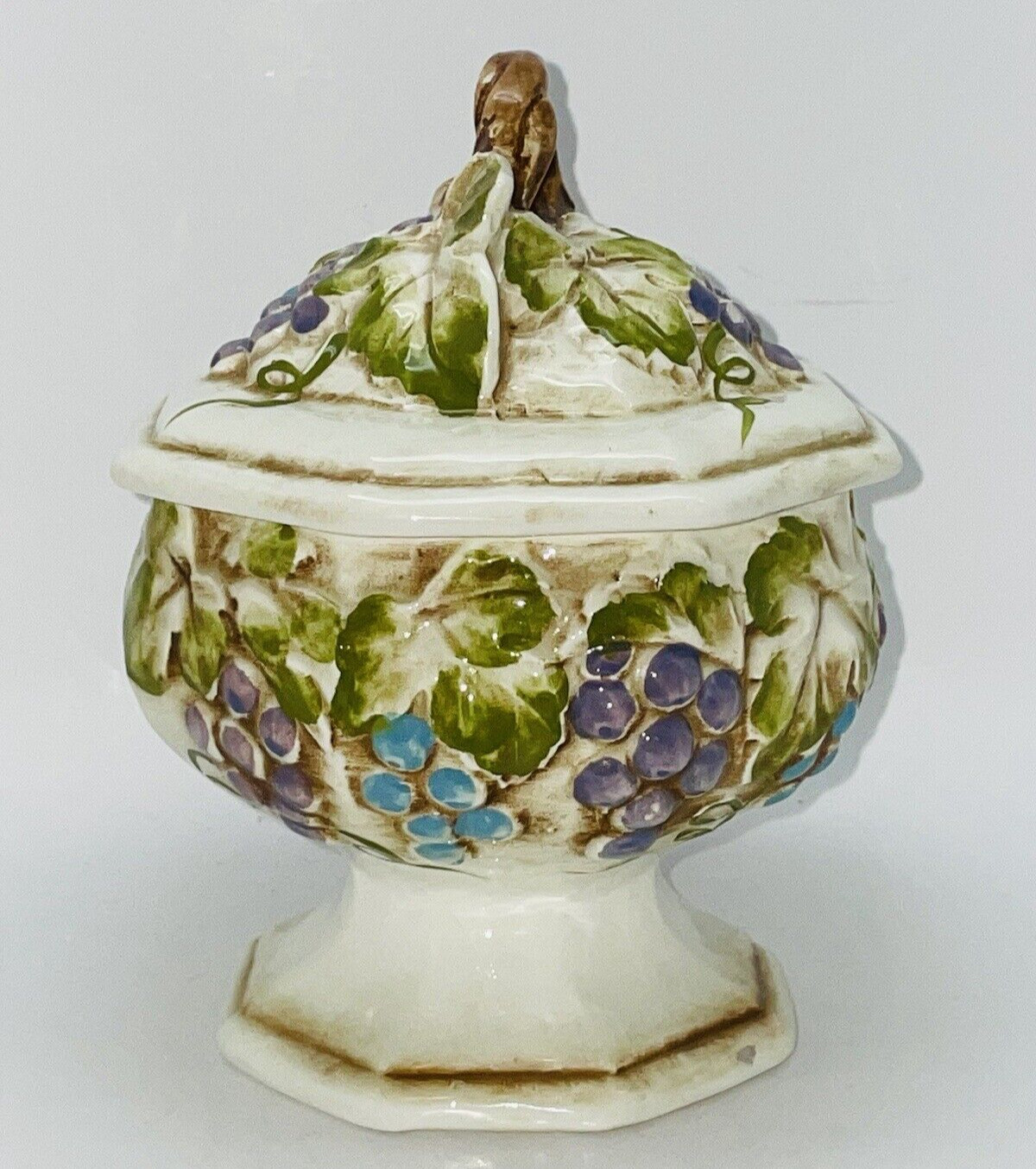 LEFTON’S Lidded Embossed Grapevines Pedestal Candy Dish VTG #3030 7.5” Tall