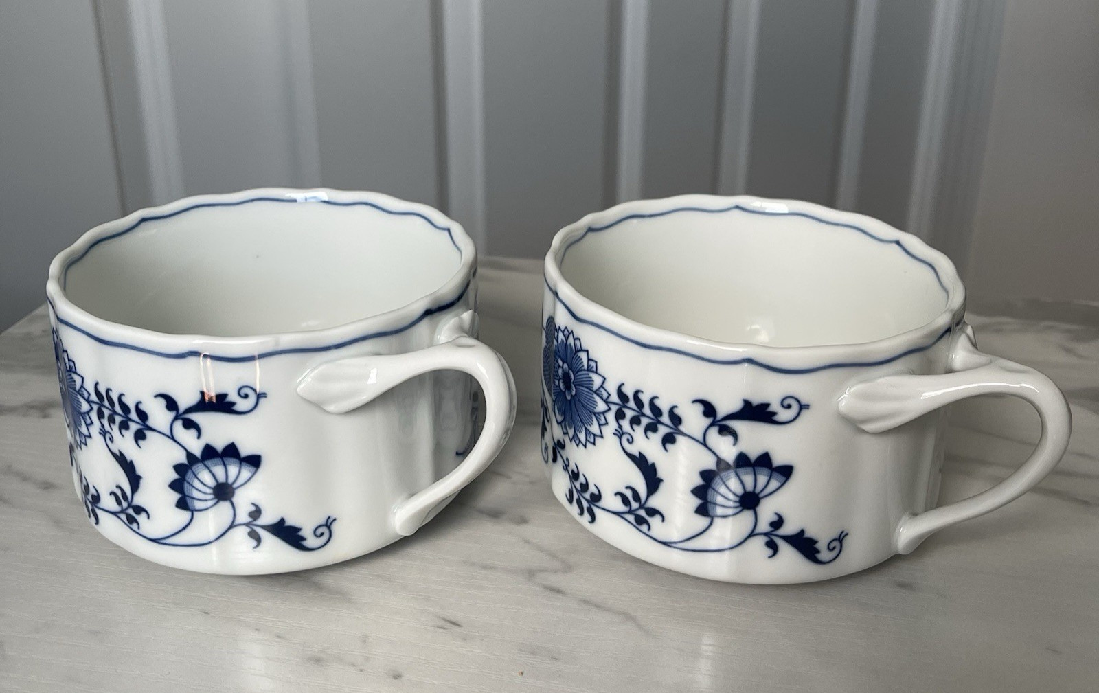 TWO 12 oz Soup Mug BLUE DANUBE Split Handle Mug Japan Banner Ribbon Mark 4 1/4″