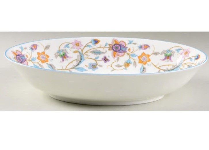 Mikasa NOSEGAY OVAL SERVING BOWL Bone China A6052 GREAT CONDITION “10 5/8 In.