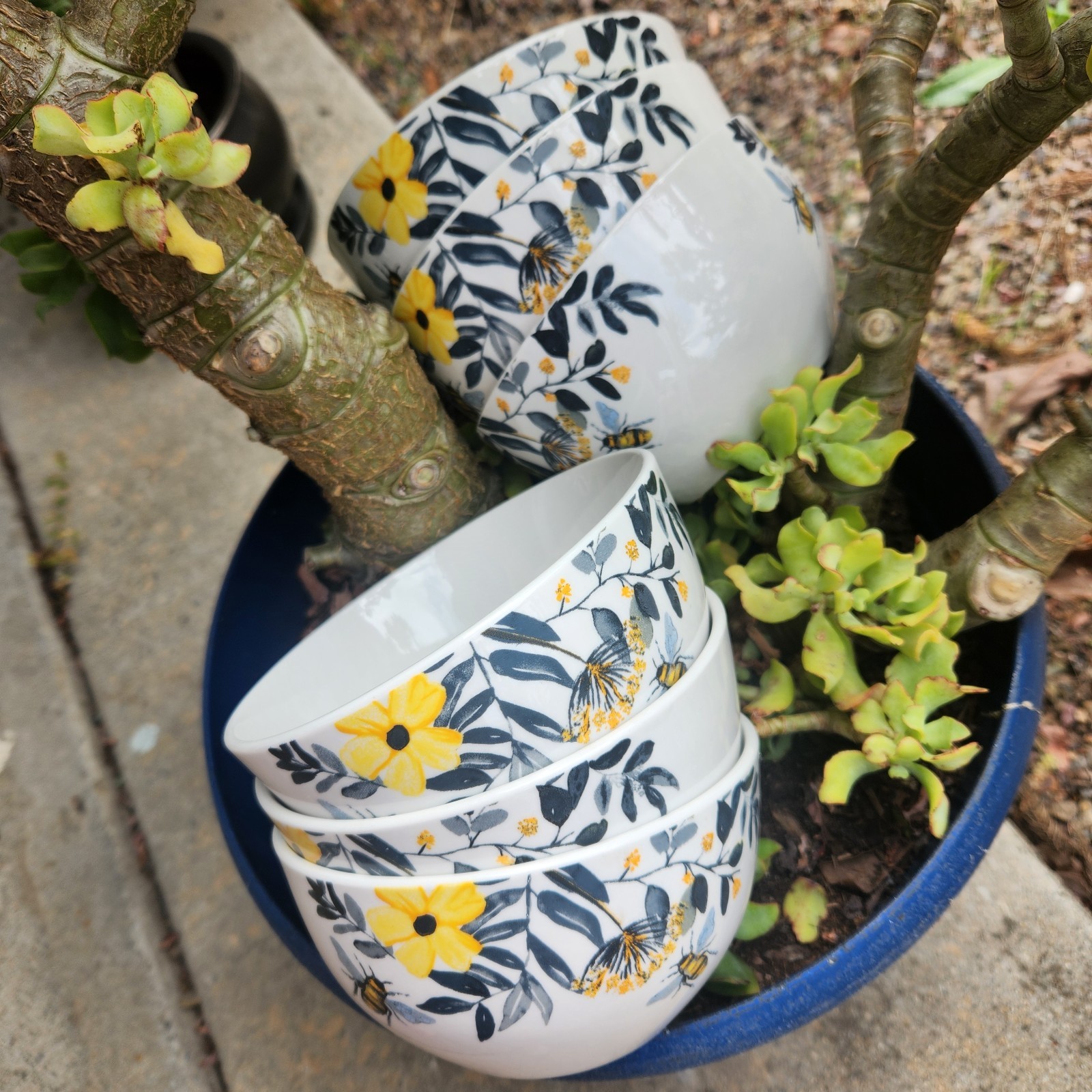 Royal Norfolk Spring Bee Bee Happy Cereal Bowls Set of 6