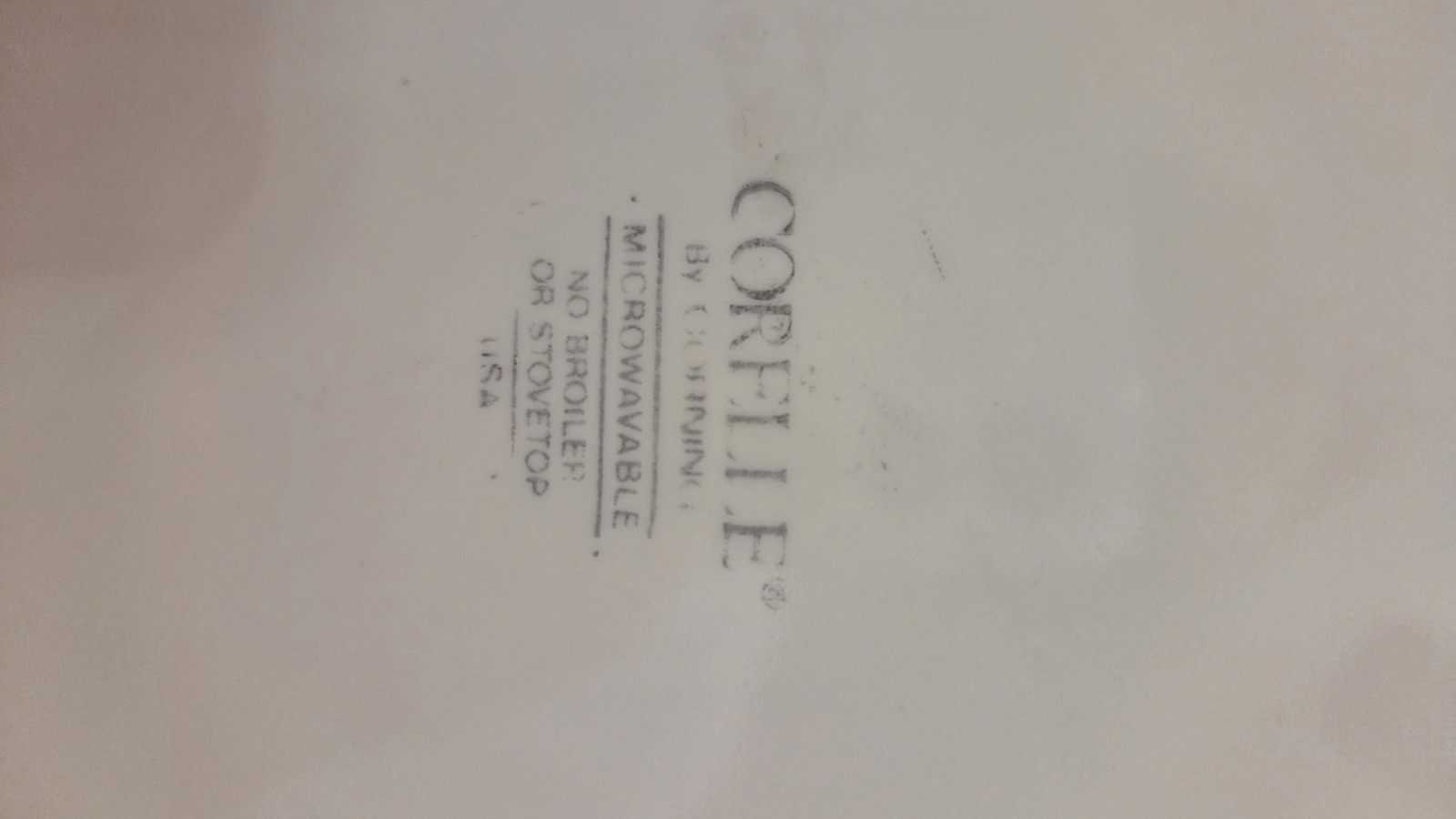 Set of 2- 8.5″ Corelle Symphony Luncheon Plates Pair