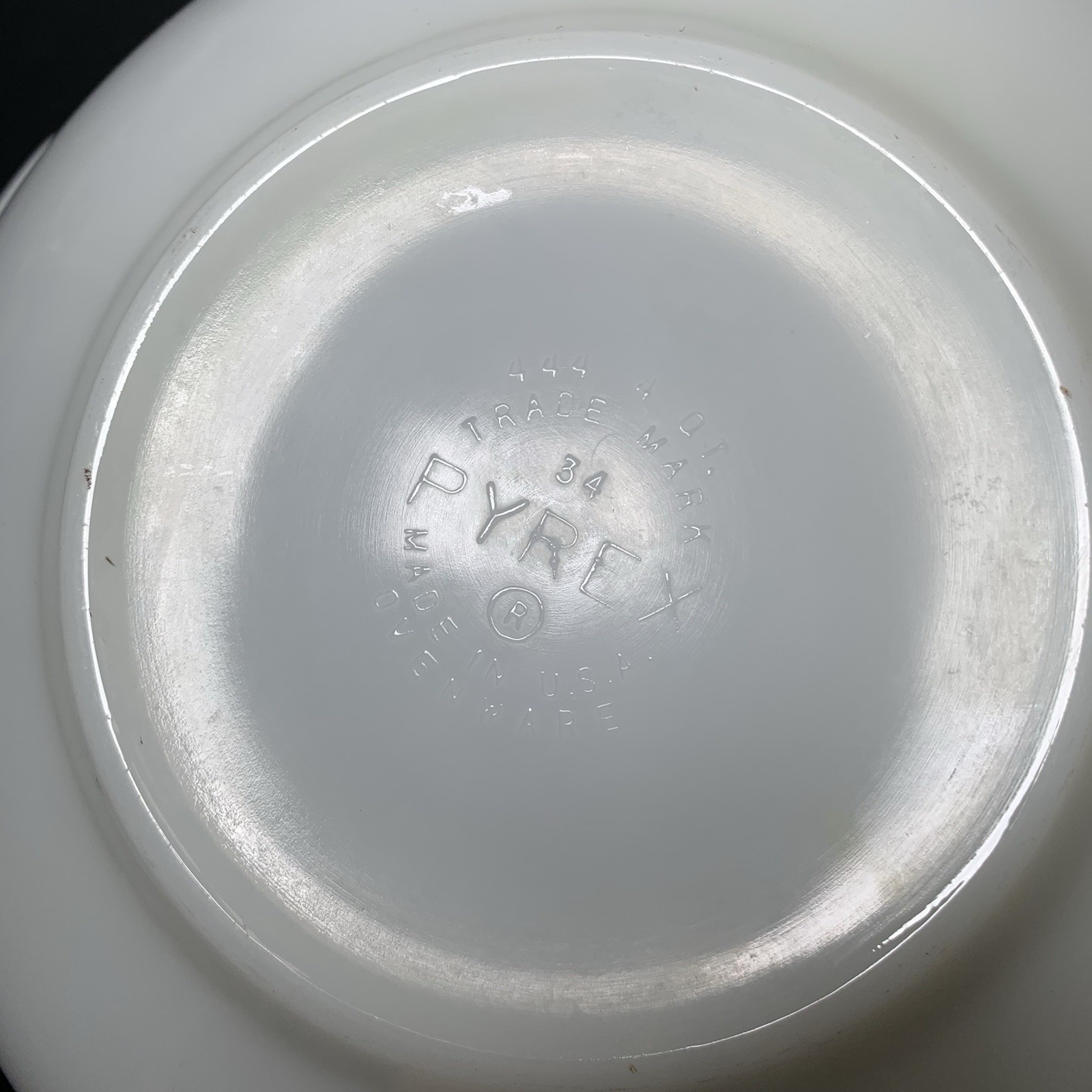 PYREX – VTG Town & Country 34R Cinderella Mixing Bowl – No. 444