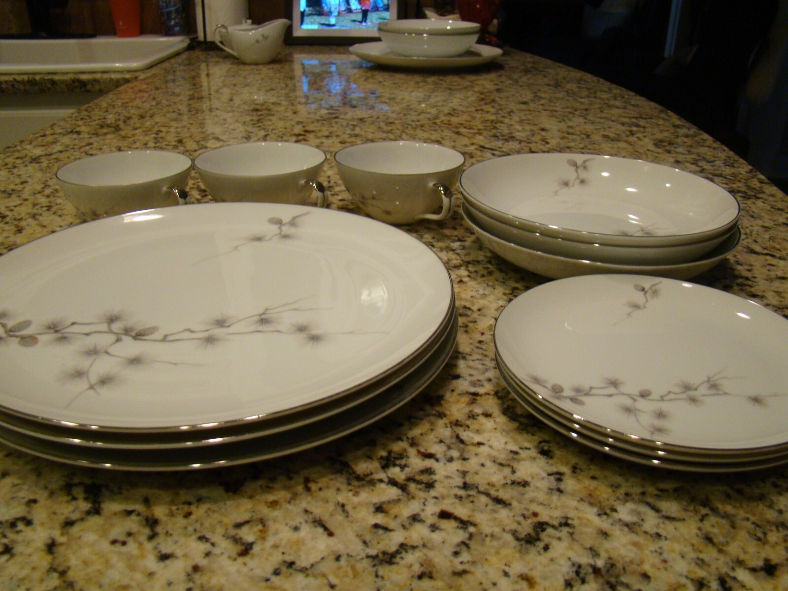 Vintage Mikasa Fine China Yamato Japan – Sendai #6168- Four Piece Place Setting