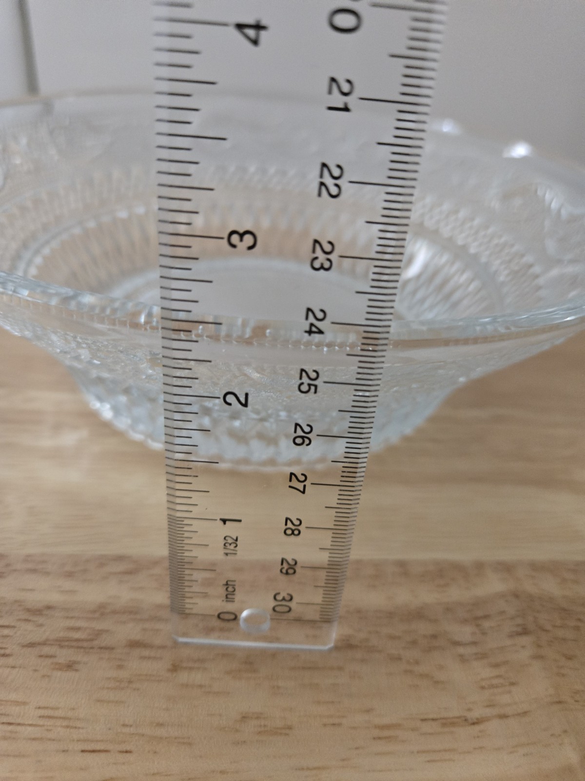 KIG Malaysia Glass Serving Bowl Vintage MCM 8.5″ Diameter Clear Pressed Euc