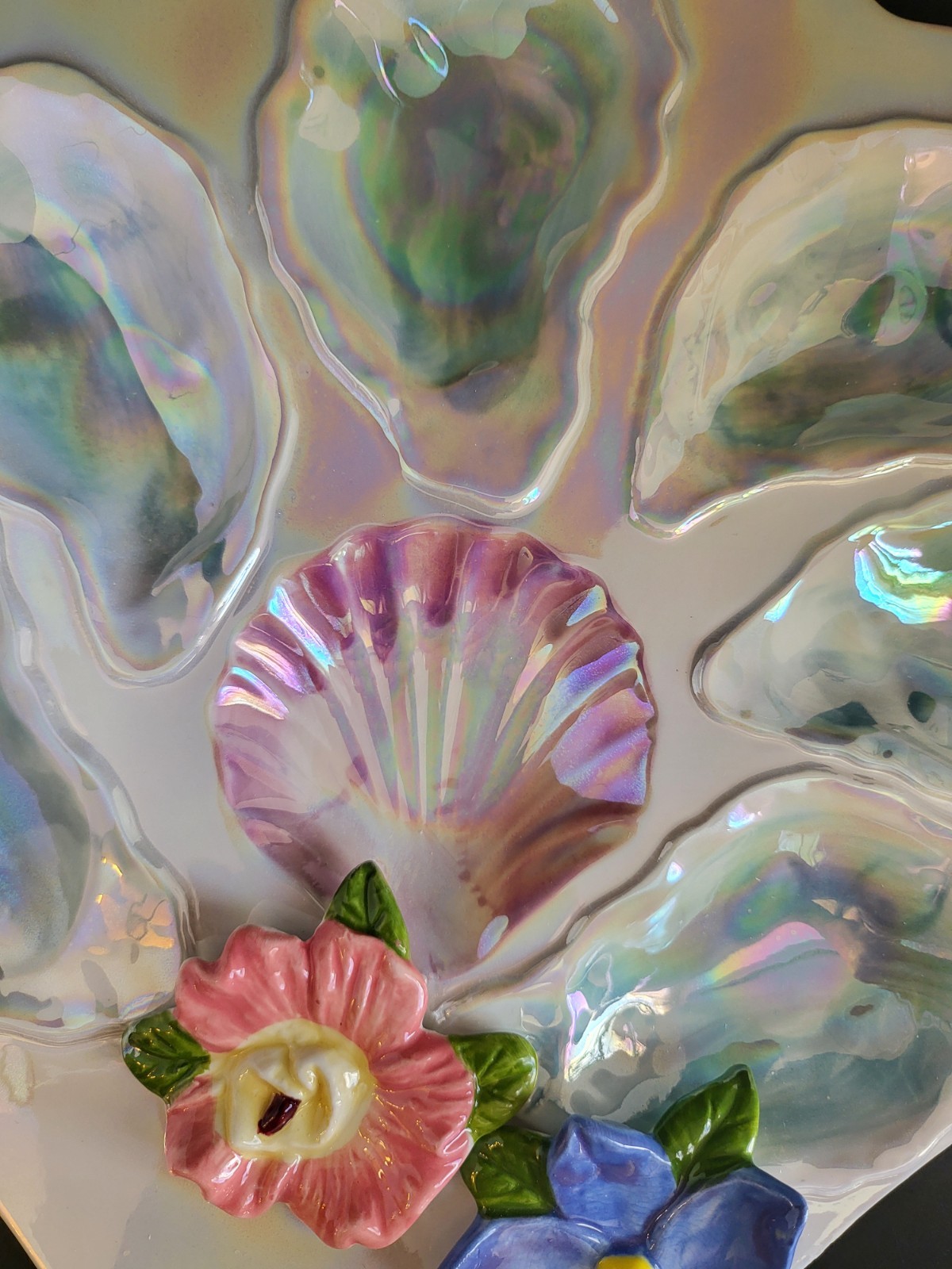 Iridescent Ceramic Oyster Plate with 3D Dimensional Flowers One Plate
