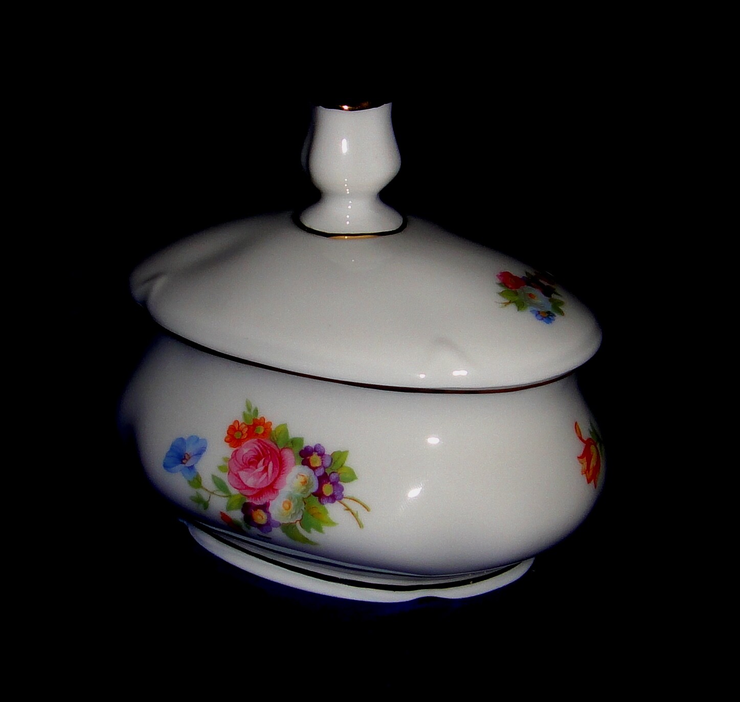 Casket Oval, Wild Flowers, Bone China Porcelain, Leander 4.5″