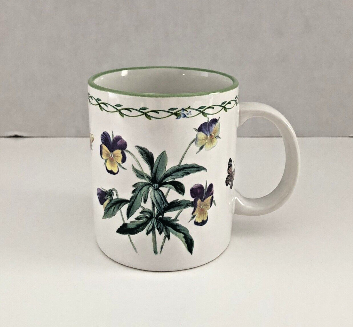 Studio Nova Garden Bloom Y2372 Stoneware Mug Floral with Butterflies and Bees