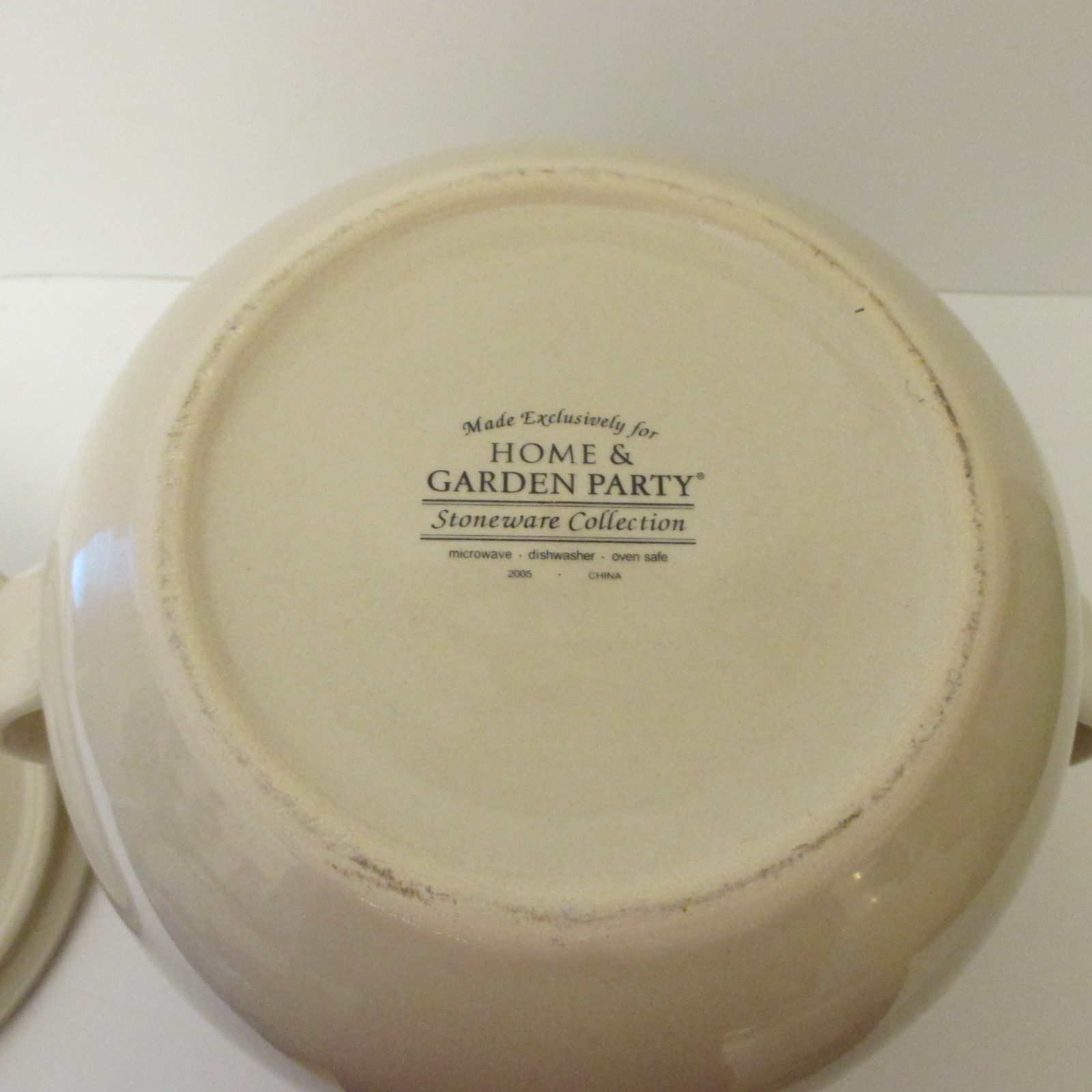 Vtg Home And Garden Fruit 2005 Party Ltd Stoneware Soup Bean Pot 2 Quart
