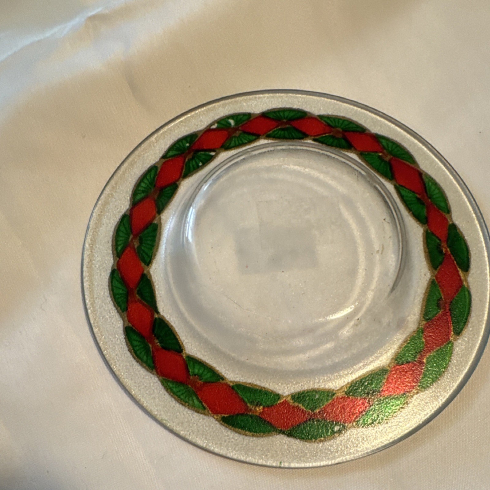 Clear Glass Harlequin Pattern Round Plate, Red & Green Decorative Border