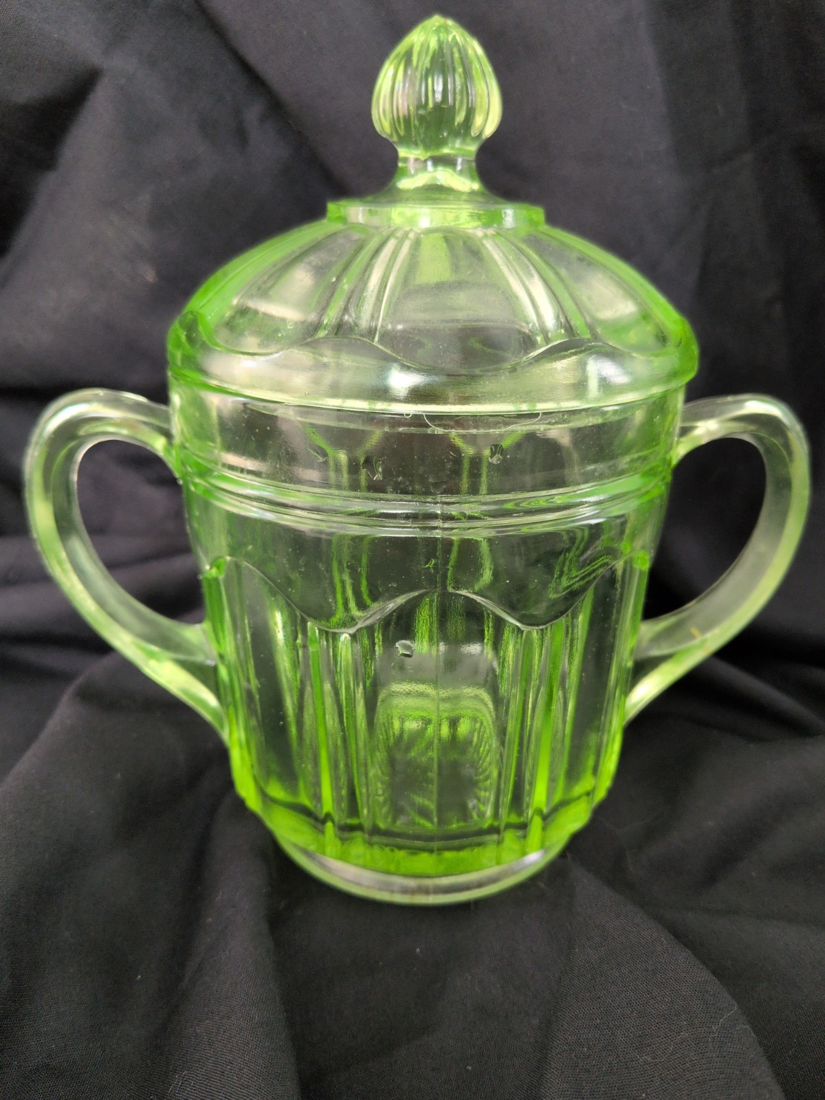 Jeannette Green Depression Glass Sugar Bowl w/ Lid Vaseline Uranium Glows