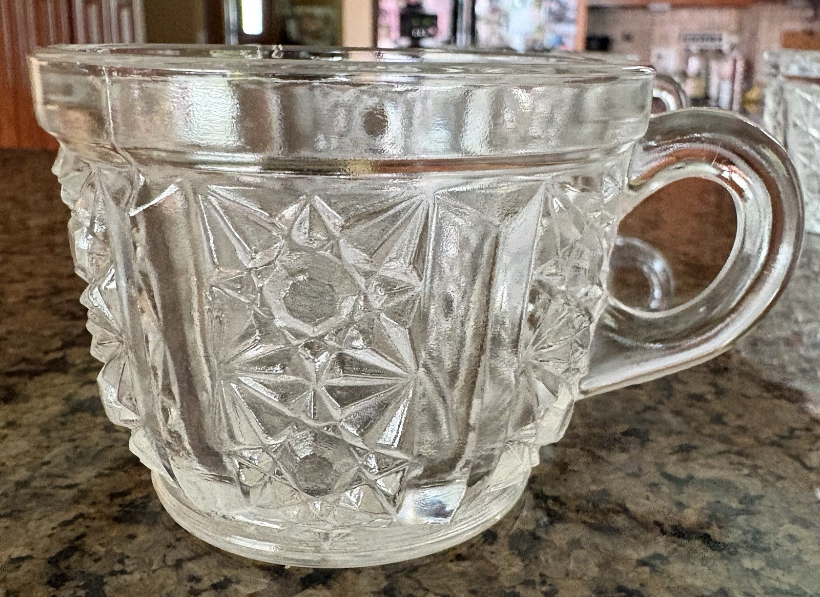 Vintage L.E. Smith Daisy & Button Punch Bowl Glass Cup 1970’s Mug Set Of 4