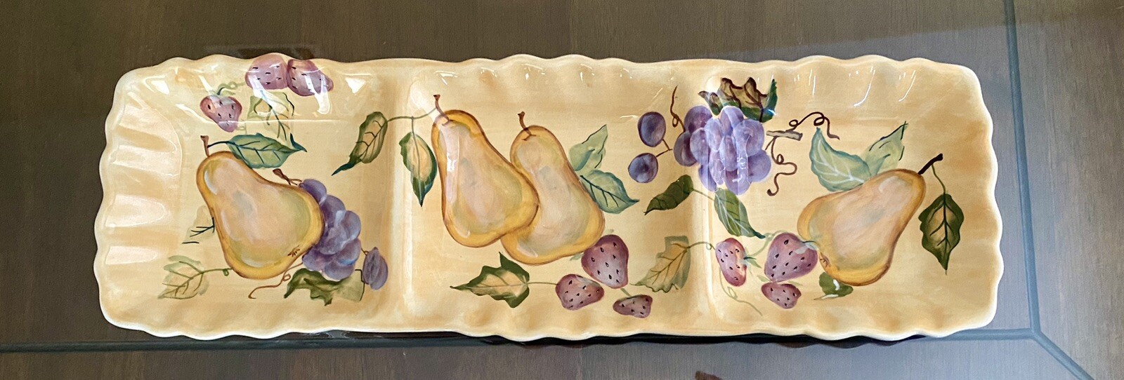ZRIKE 3 SECTION FRUIT AND LEAF DIVIDED SERVING DISH – PEARS, GRAPES, STRAWBERRY