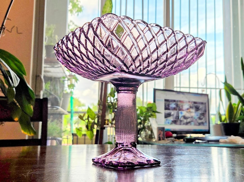 Vintage L.E. Smith Large Trellis Amethyst Purple Glass Compote Pedestal Bowl MCM