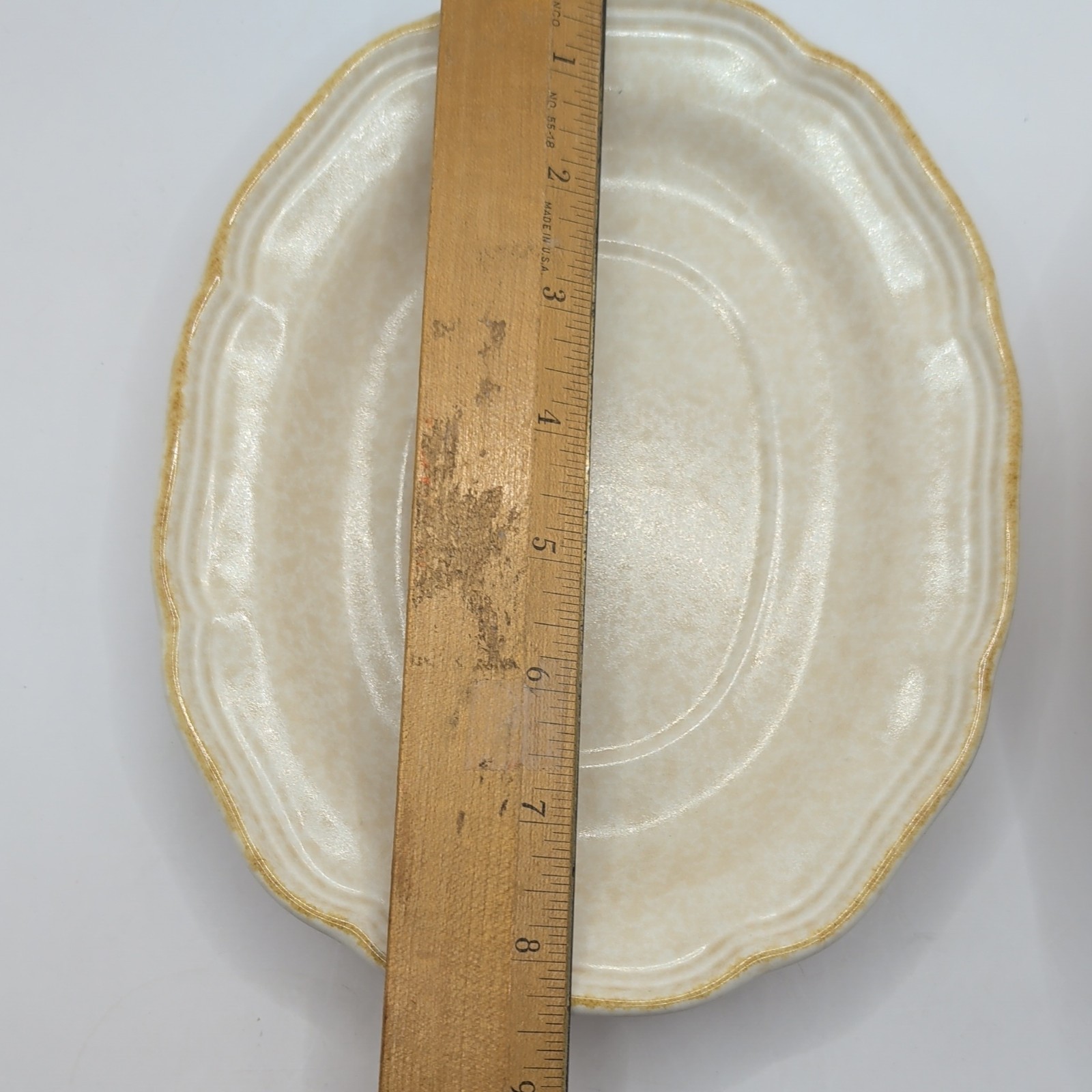 Mikasa Country Charm FG000 Gravy Boat with Underplate Speckled Cream and Gold