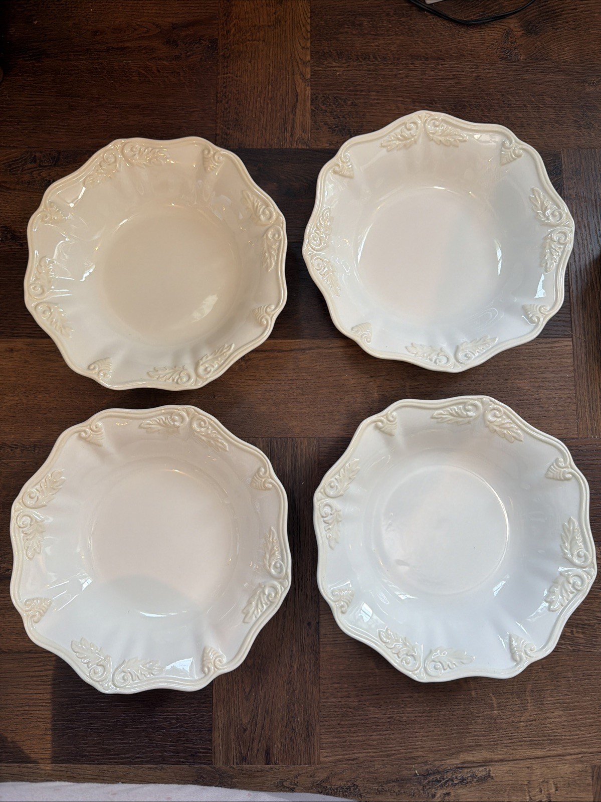 Set of 4 Lenox Butler’s Pantry Gourmet Pasta Soup Bowls Classic White Embossed