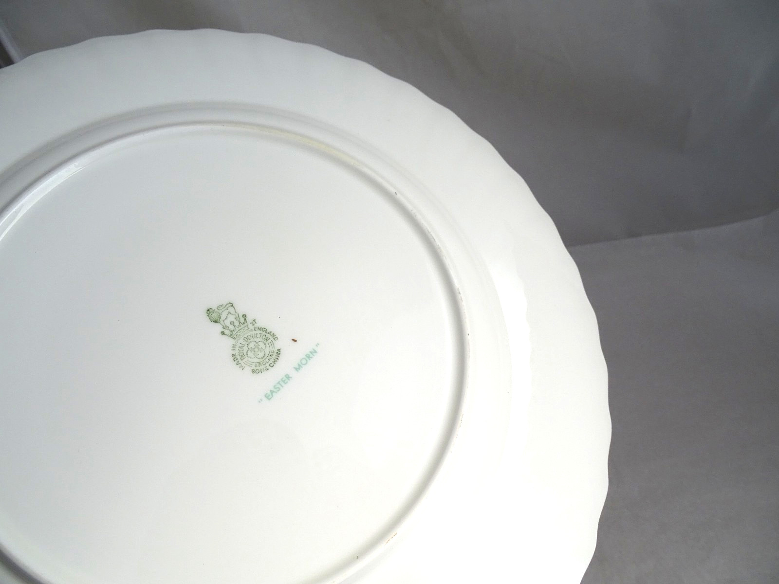 (2) Royal Doulton Easter Morn Bone China Decorative Plates Flower England