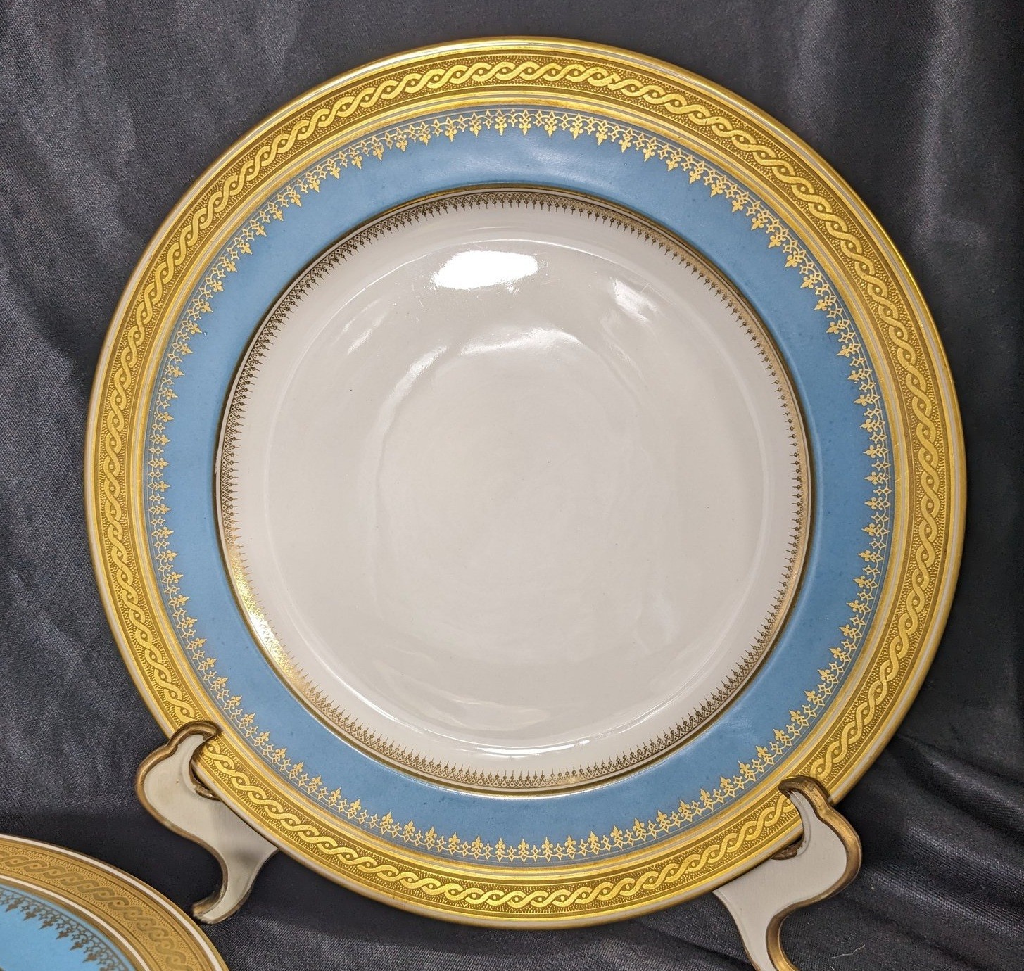 Set Of 4 Bernardaud Limoges Dinner Plates Turquoise Blue Heavy Gold Trim 10″