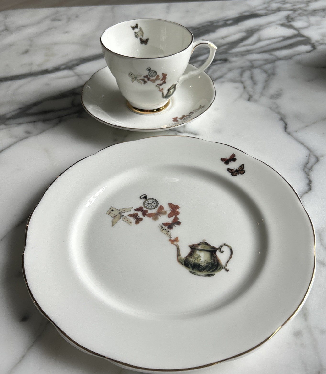 Ali Miller UK Alice In Wonderland Breakfast Dessert Cup/Saucer & Cake Plate Trio