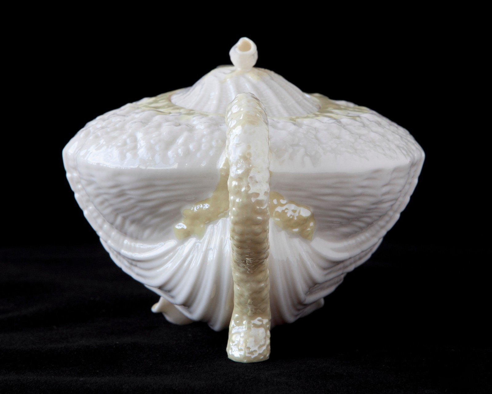 Vintage Belleek Irish Seashell Neptune Porcelain White Teapot – Green Mark