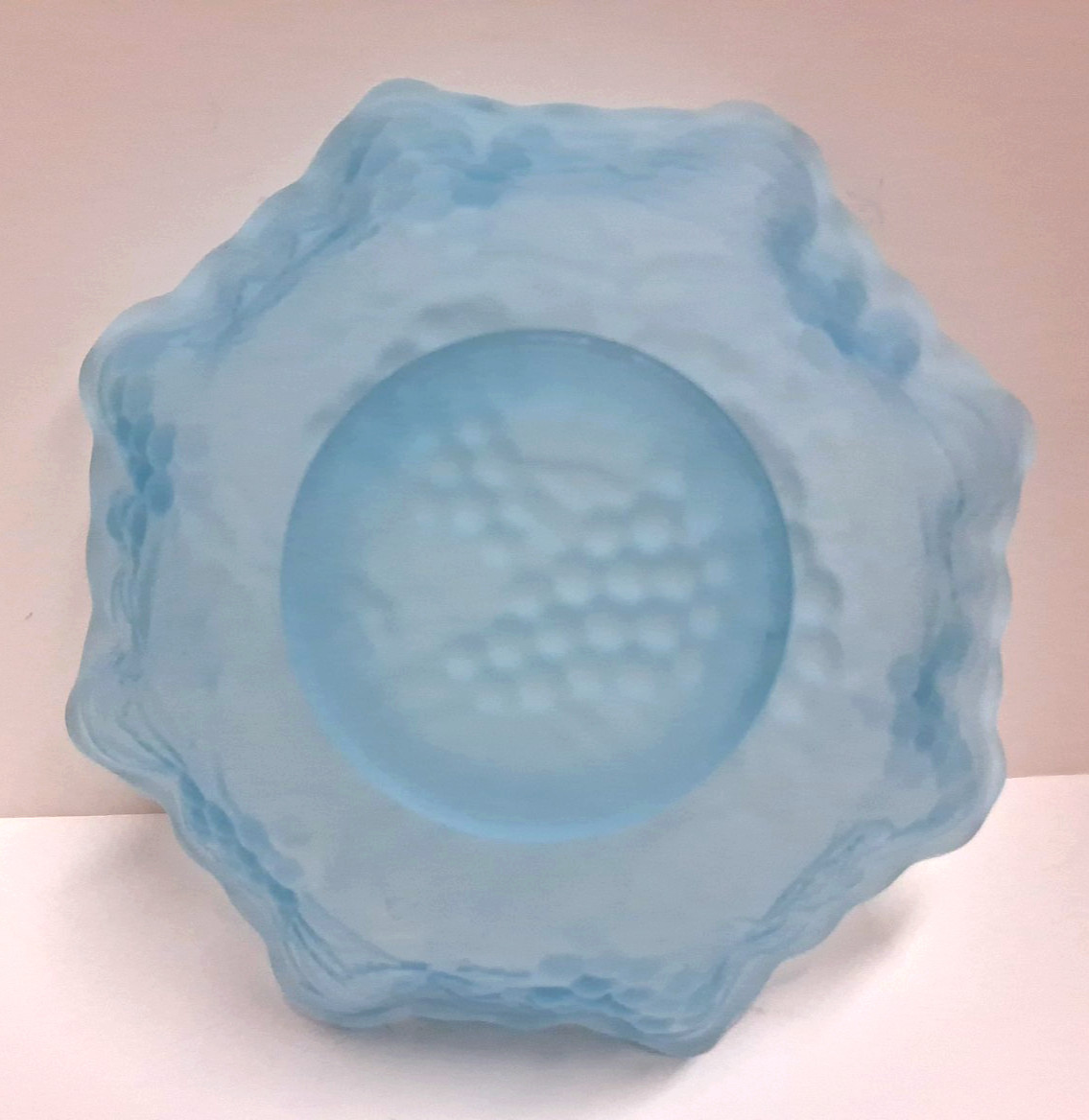 Lenox Imperial Frosted Blue Glass Bowl Raised Grapes & Vine 10″ x 3.25″ Vintage