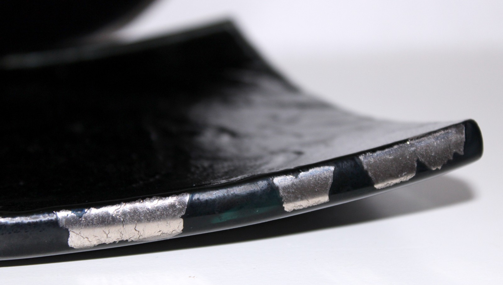 Annie Glass Black Plate Square Platinum Edge 4 1/2 pounds 10 inch Signed 1989