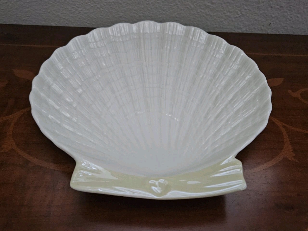 ESTATE ANTIQUE VINTAGE BELLEEK NEPTUNE PORCELAIN CORAL SHELL SERVING PLATE TRAY