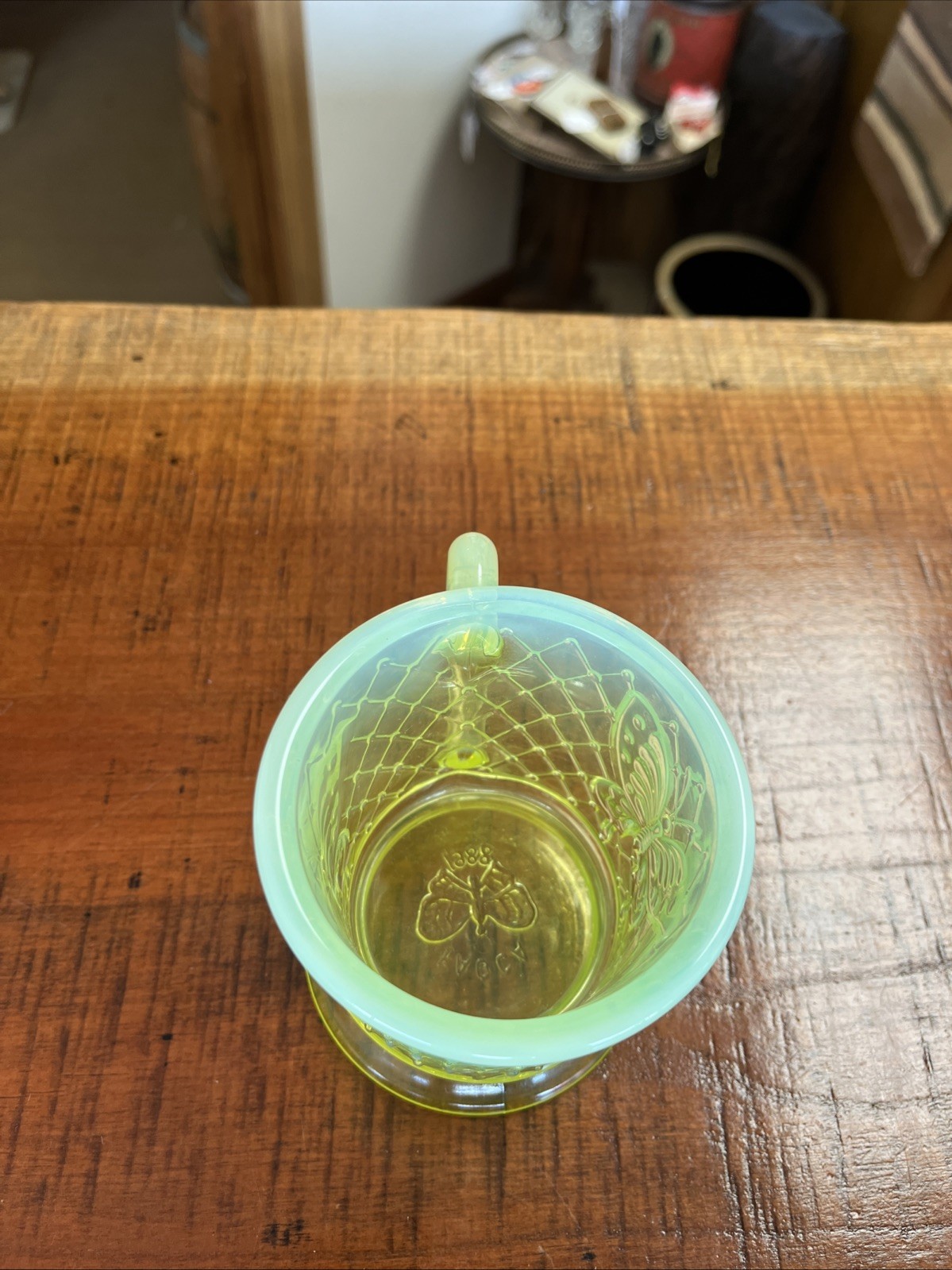 Fenton Uranium Glass Butterfly Mug From FAGCA 1988 *Glows!