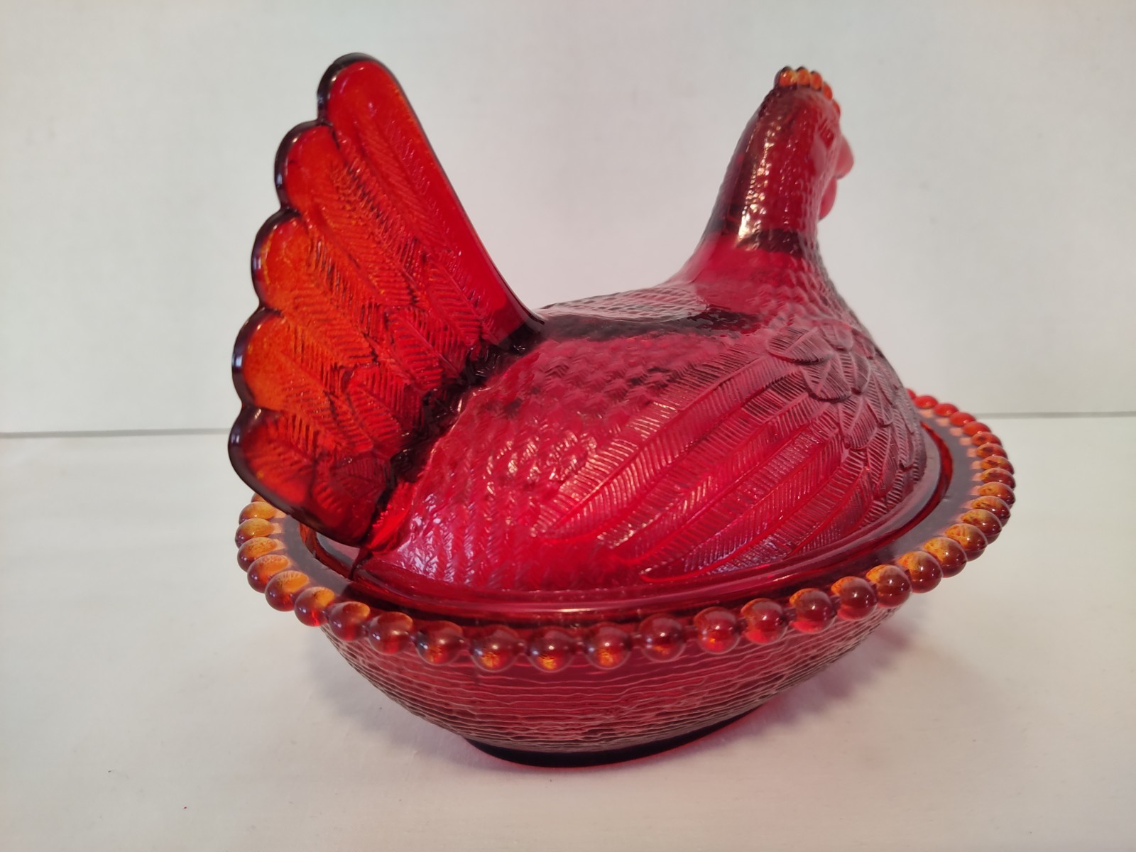 Vtg Red Flashed HEN ON NEST Indiana Glass 7” Candy Dish