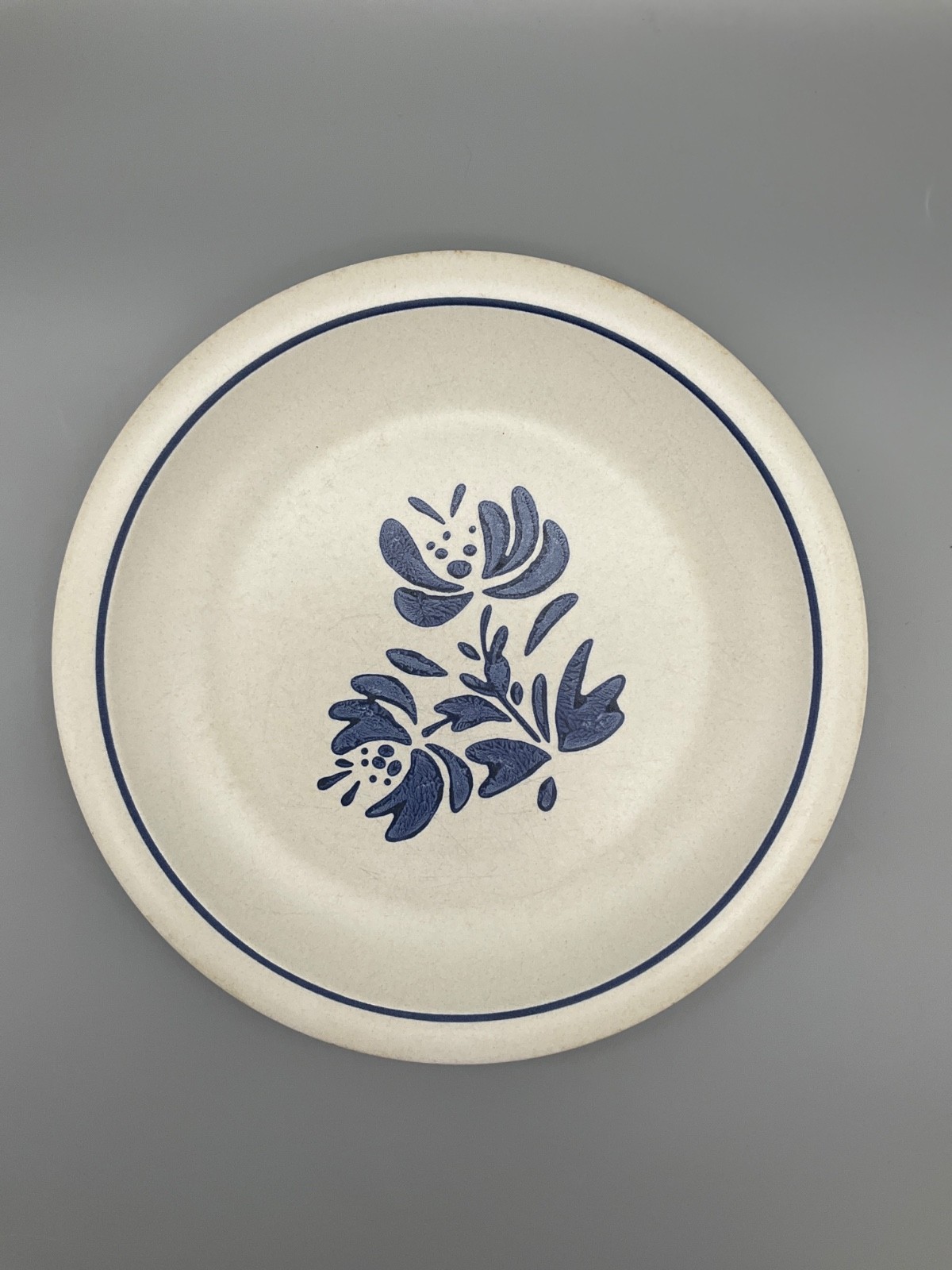 Pfaltzgraff Yorktowne 10-1/4″ Dinner Plate