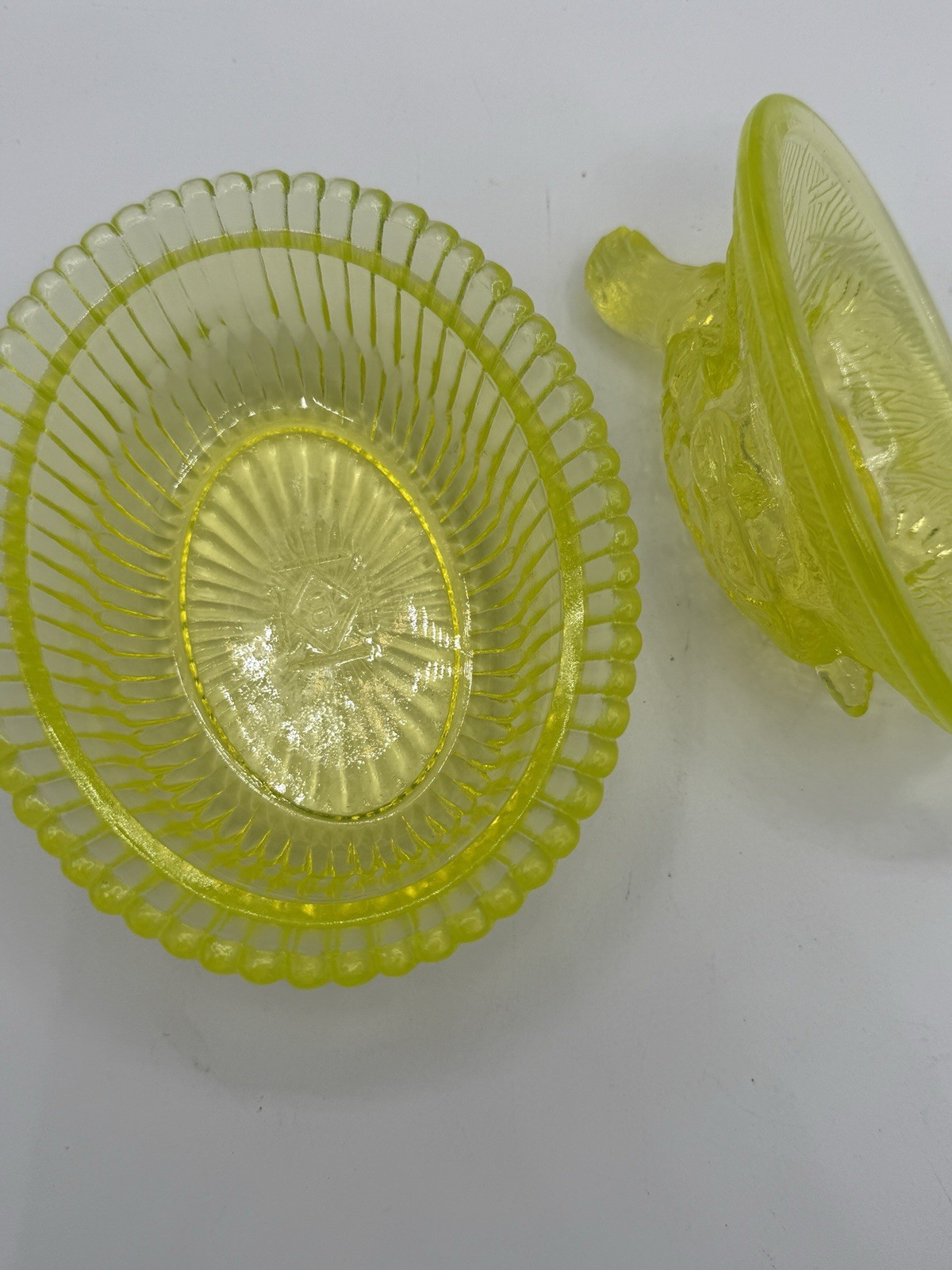 VNTG Boyd Vaseline Glass Turtle Covered Dish 5.5 in VERY RARE