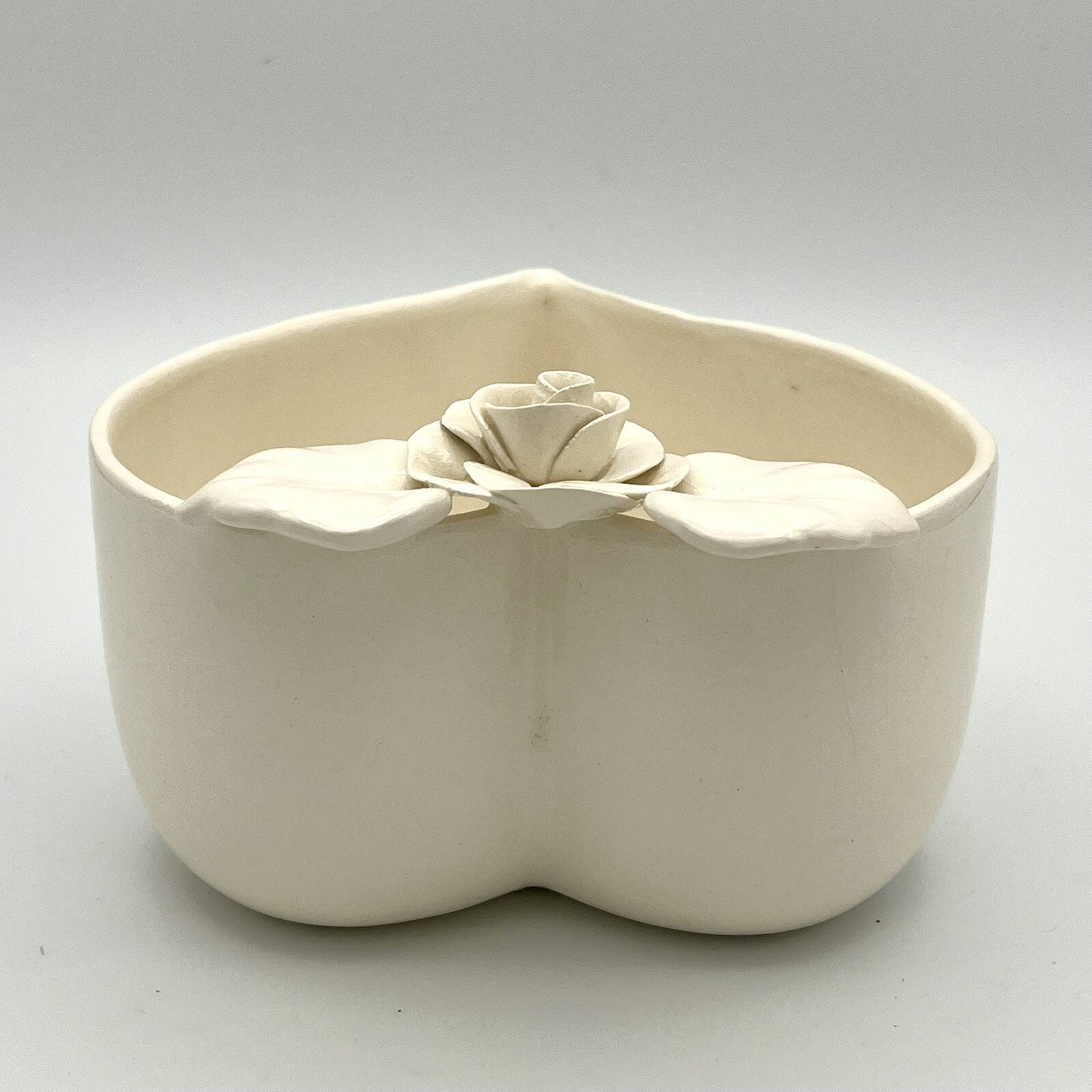 Vntg Paper Windows Rose Heart Bowl Candy/Trinket Dish Signed Ivory Ceramic 6.25”