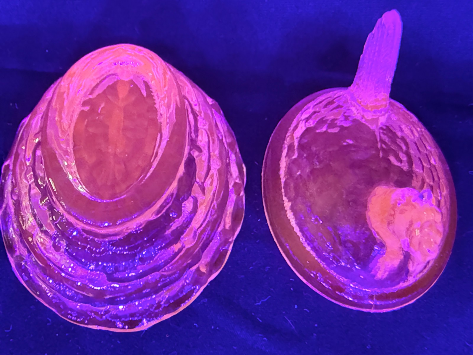 Green Vaseline Uranium glass mini Hen Chicken on nest basket egg chick salt glow