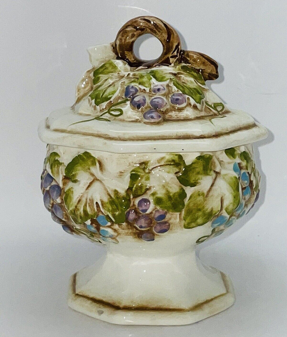 LEFTON’S Lidded Embossed Grapevines Pedestal Candy Dish VTG #3030 7.5” Tall