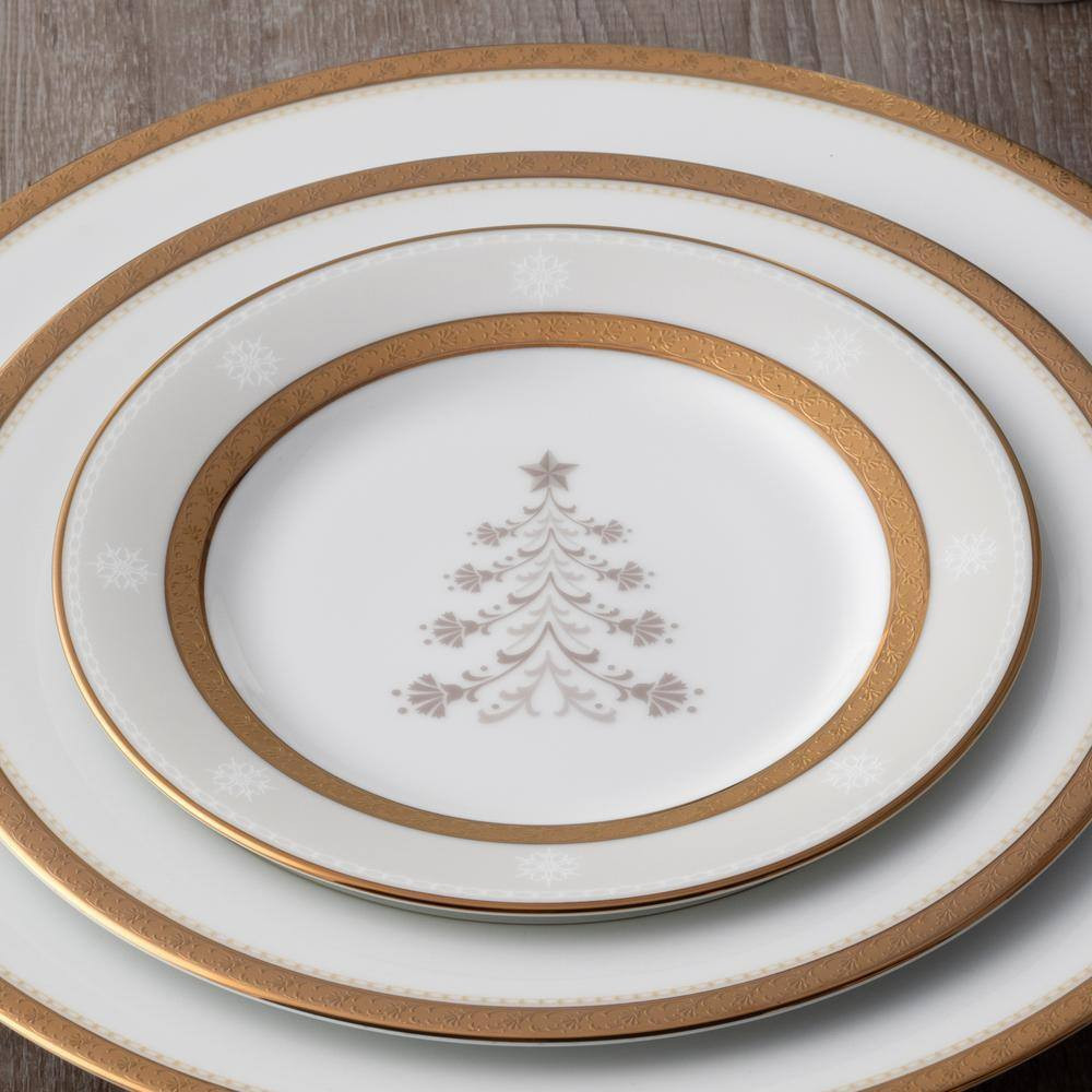 Charlotta Gold 6.25 In. (Gold) Porcelain Holiday Tree Appetizer Plates, (Set of