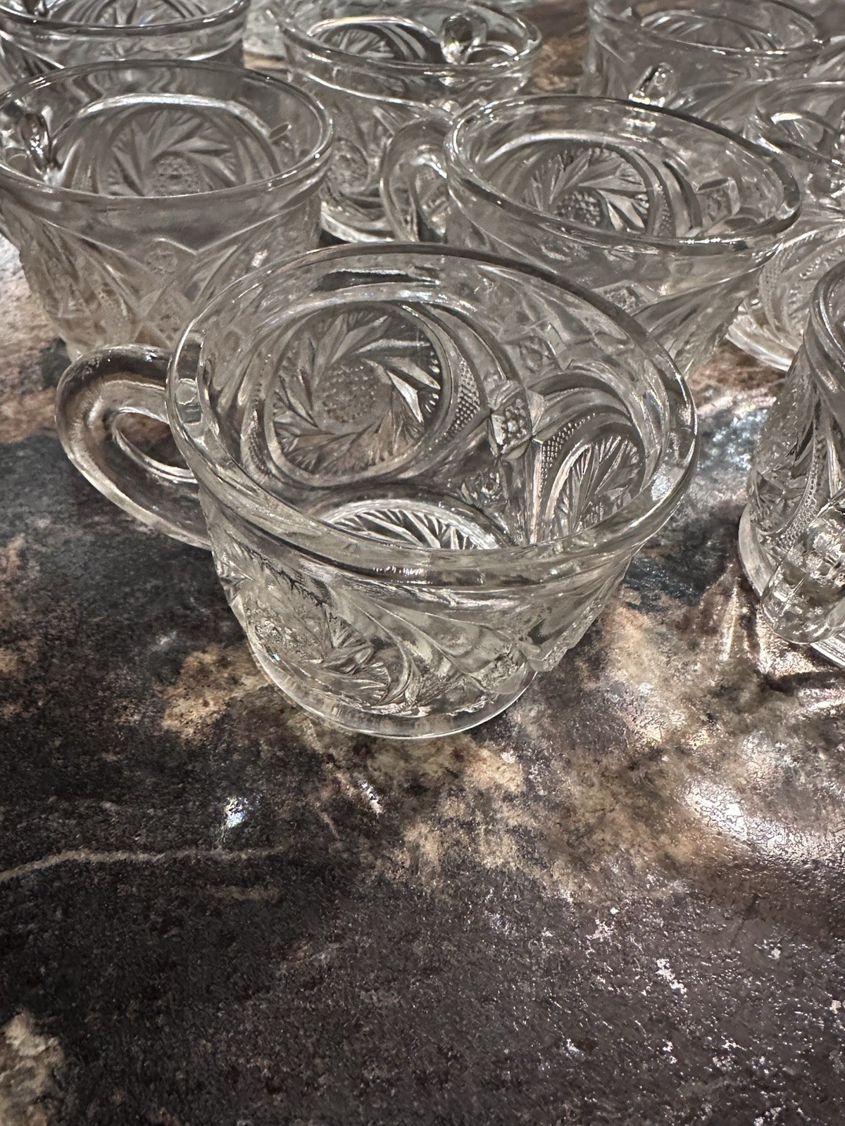 L E Smith Daisy Saw Edge Clear Glass Punch Bowl Set 12 Cups VTG Mid Century